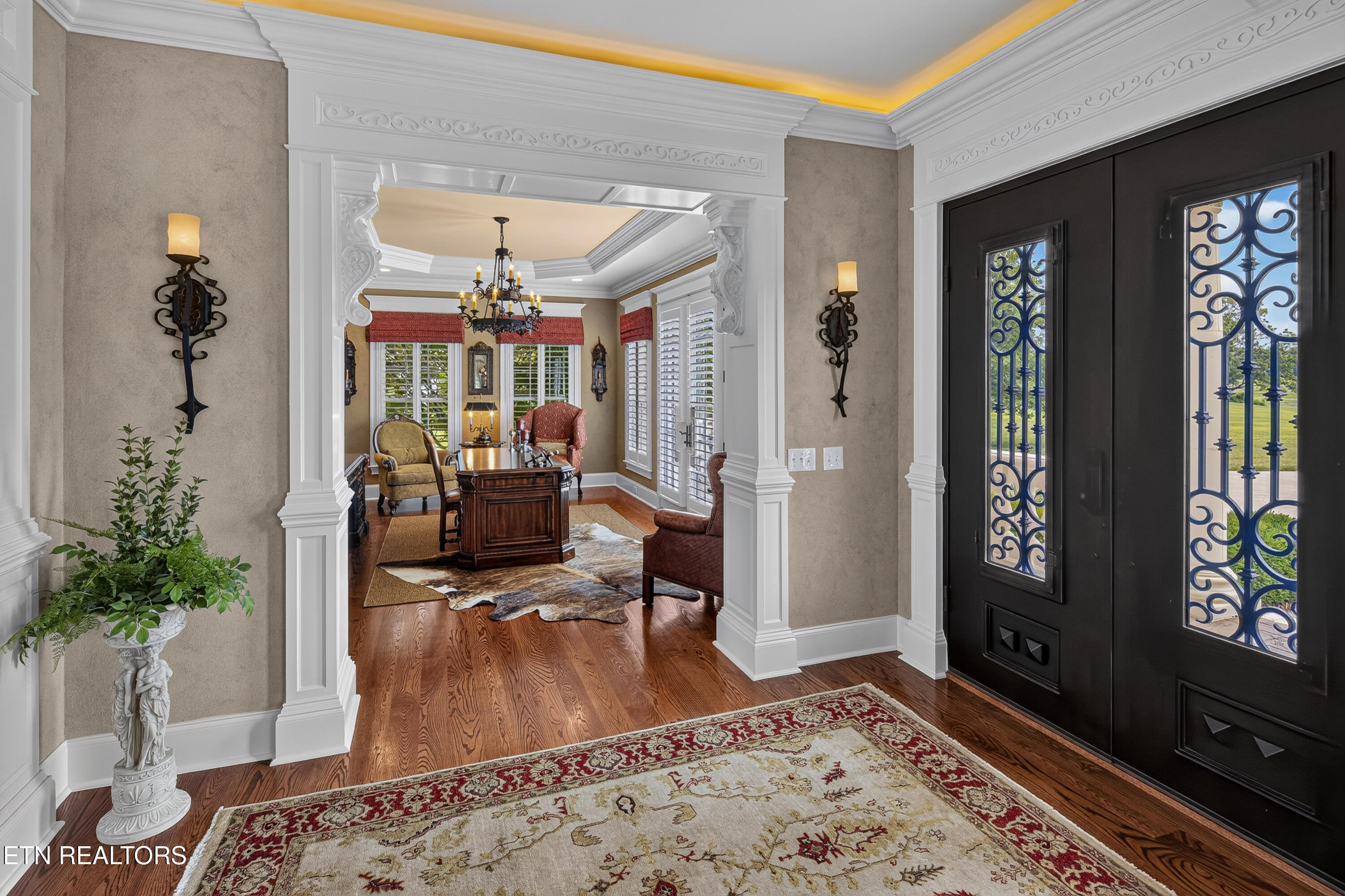 main property photo 9