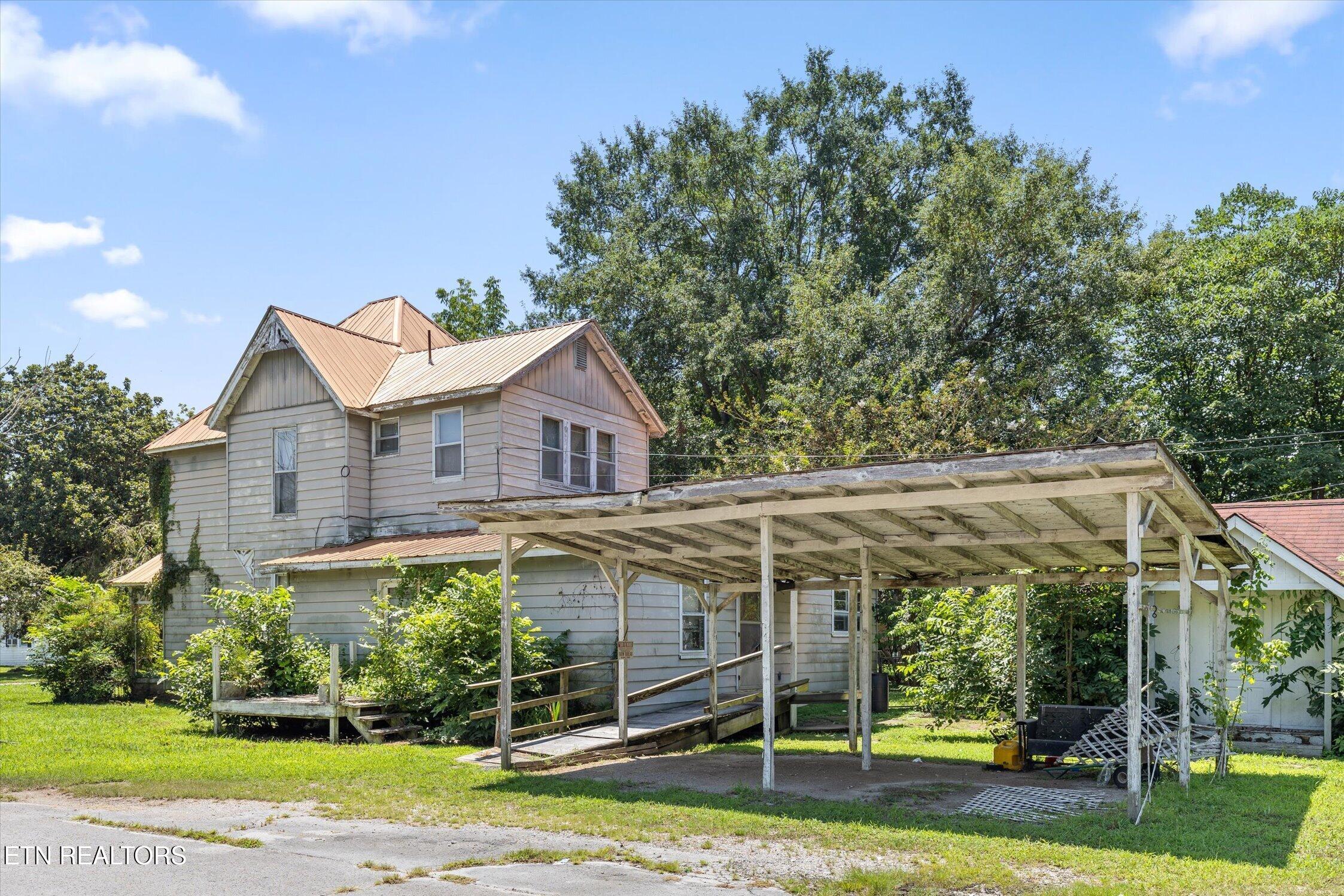 main property photo 7