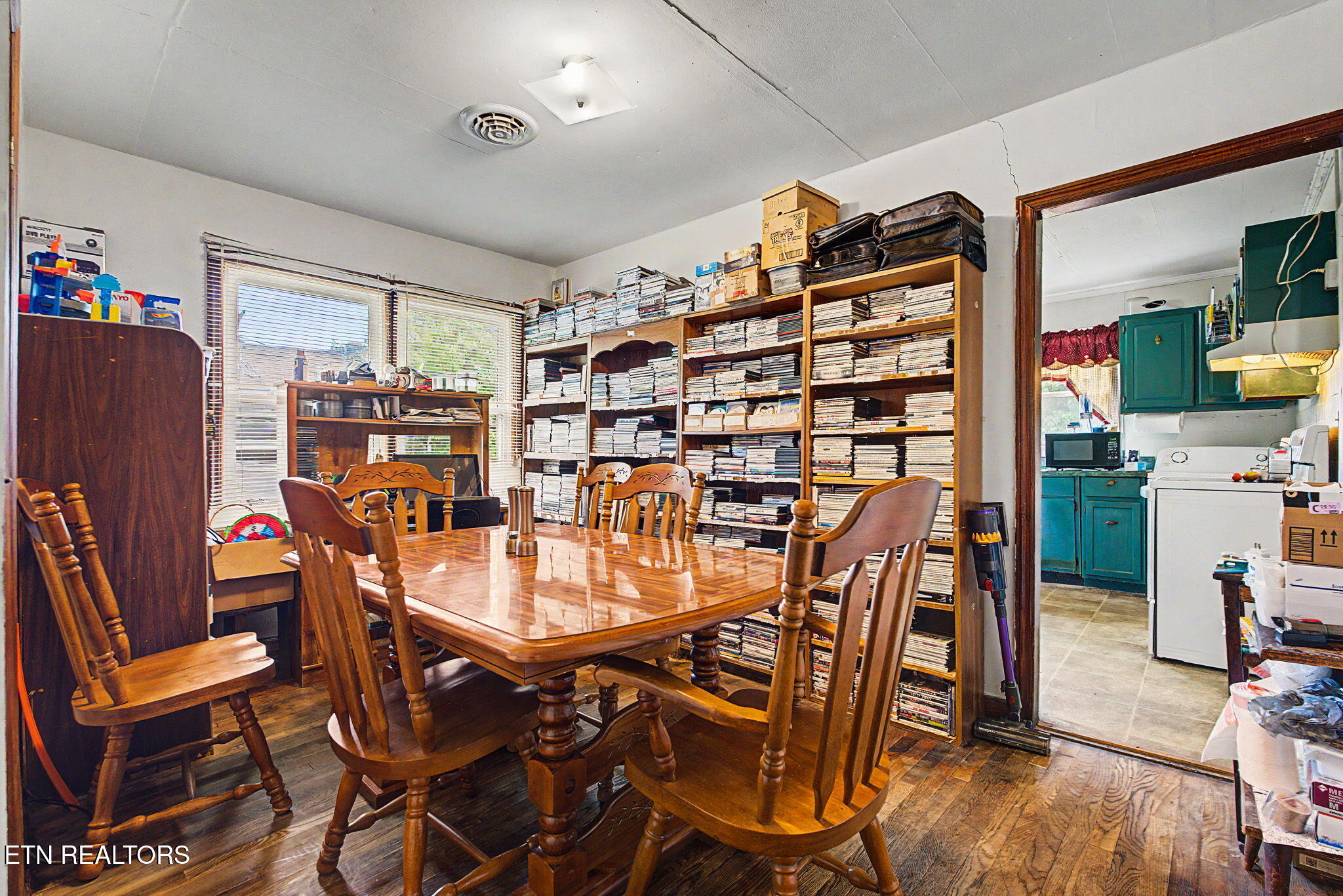 main property photo 7