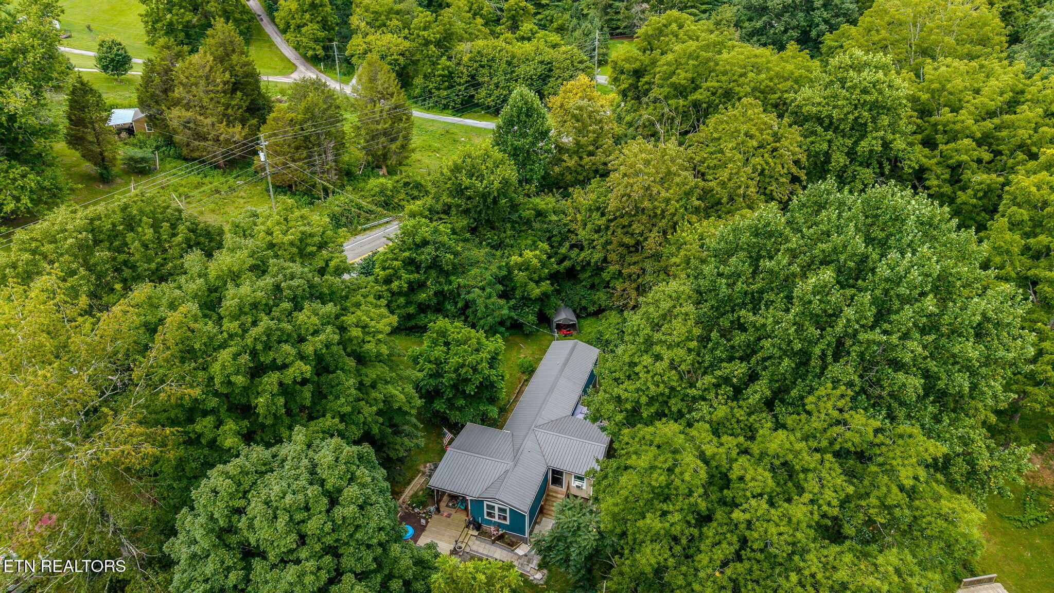 main property photo 32