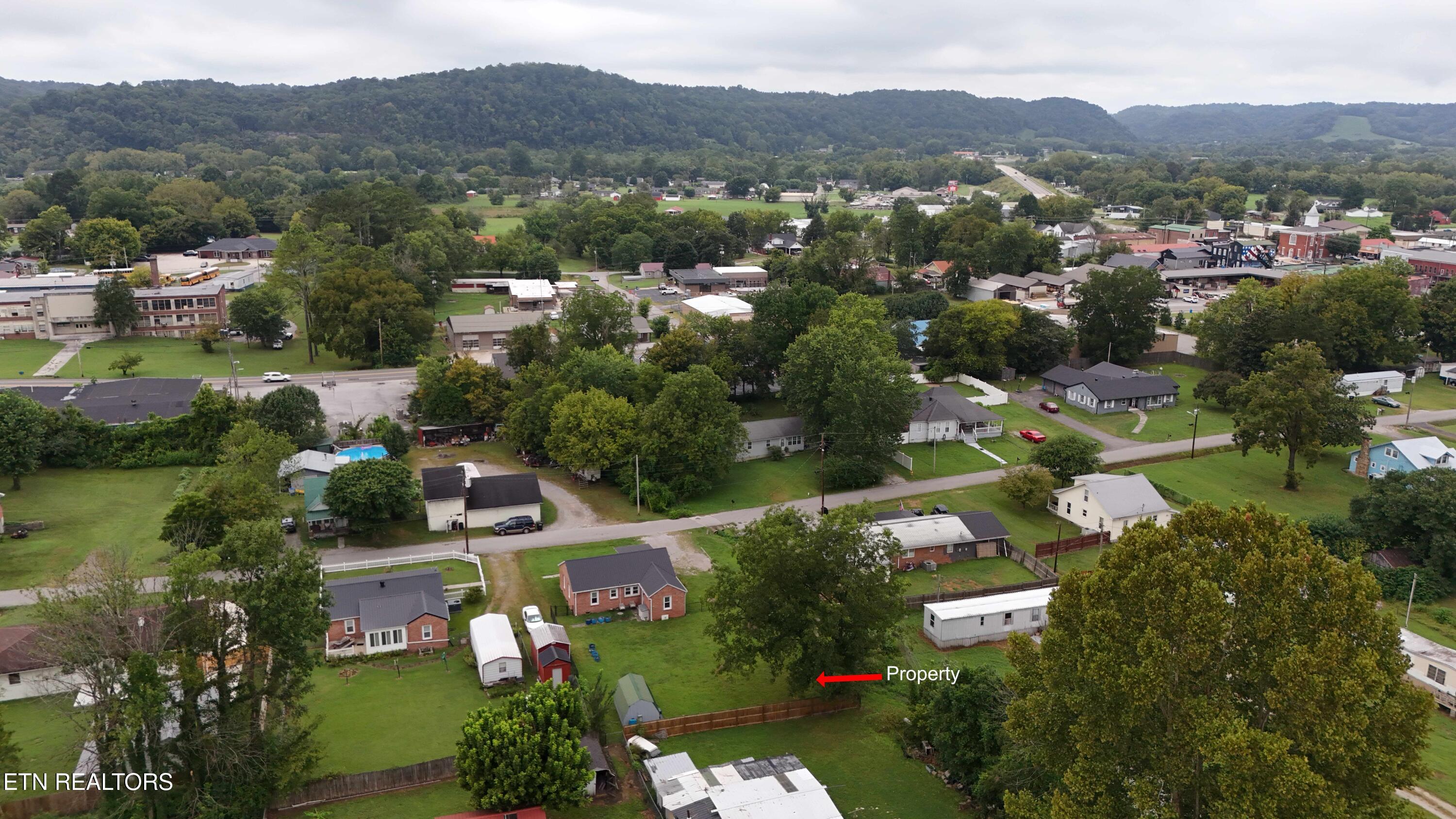 main property photo 30