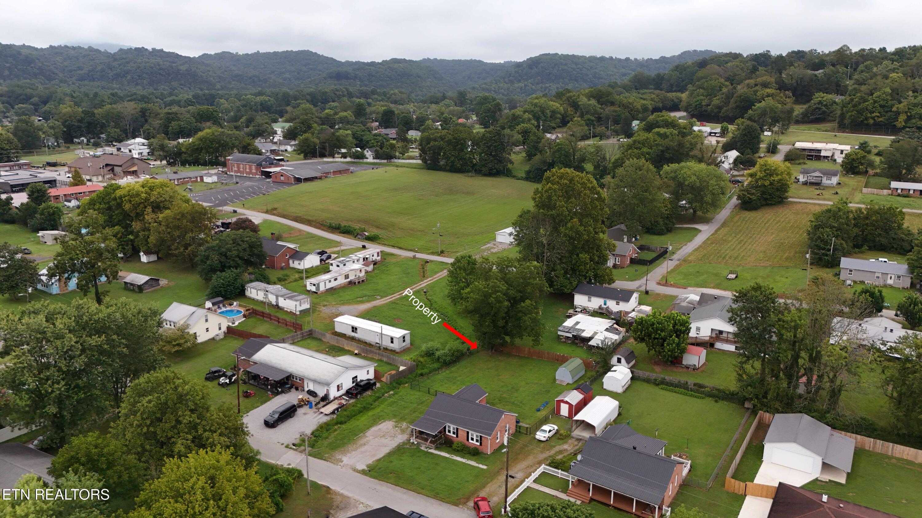 main property photo 32