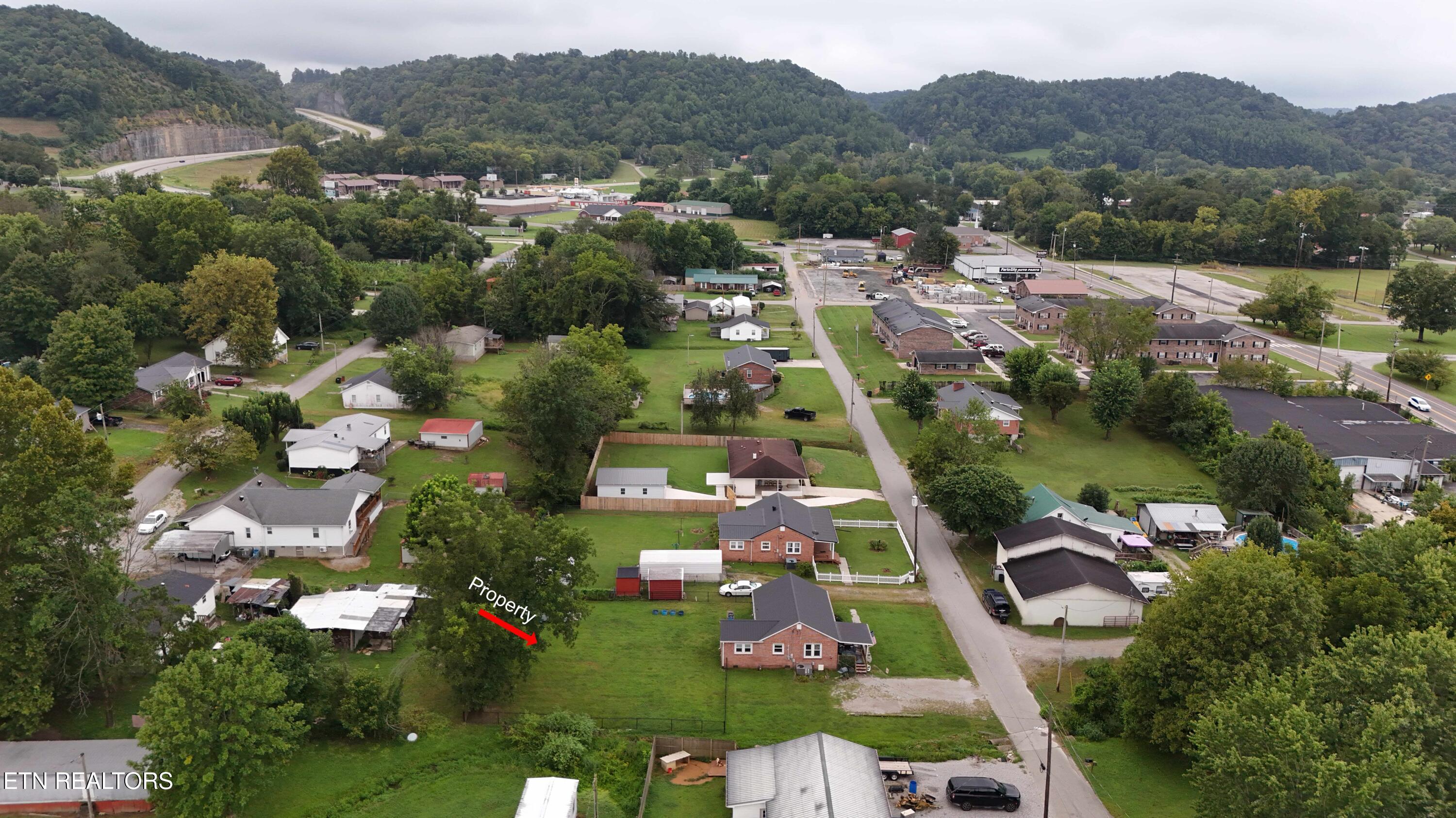 main property photo 33