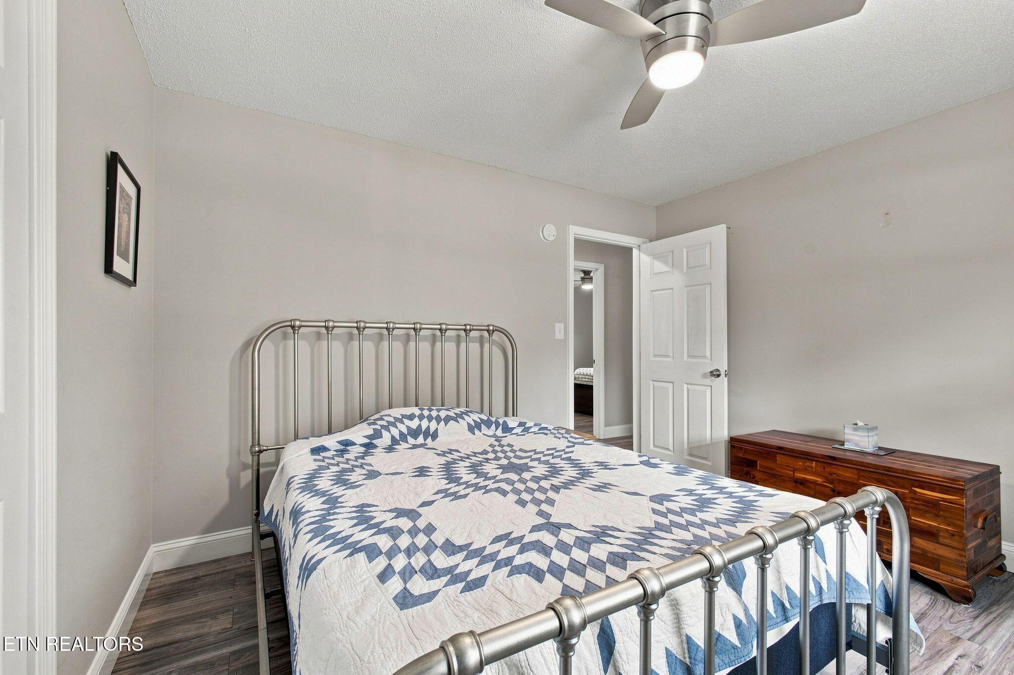 property viewer photo 21