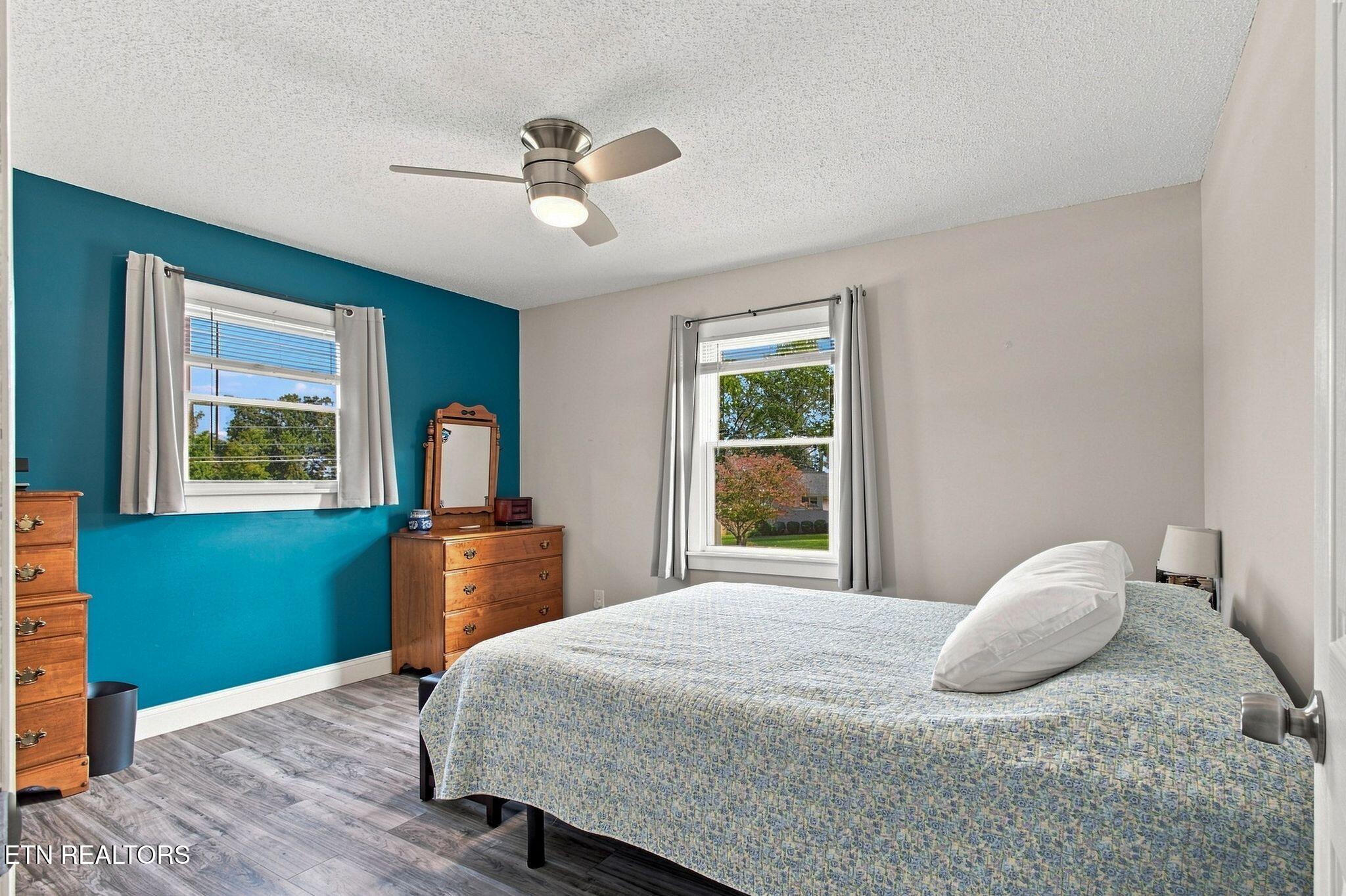 property viewer photo 26