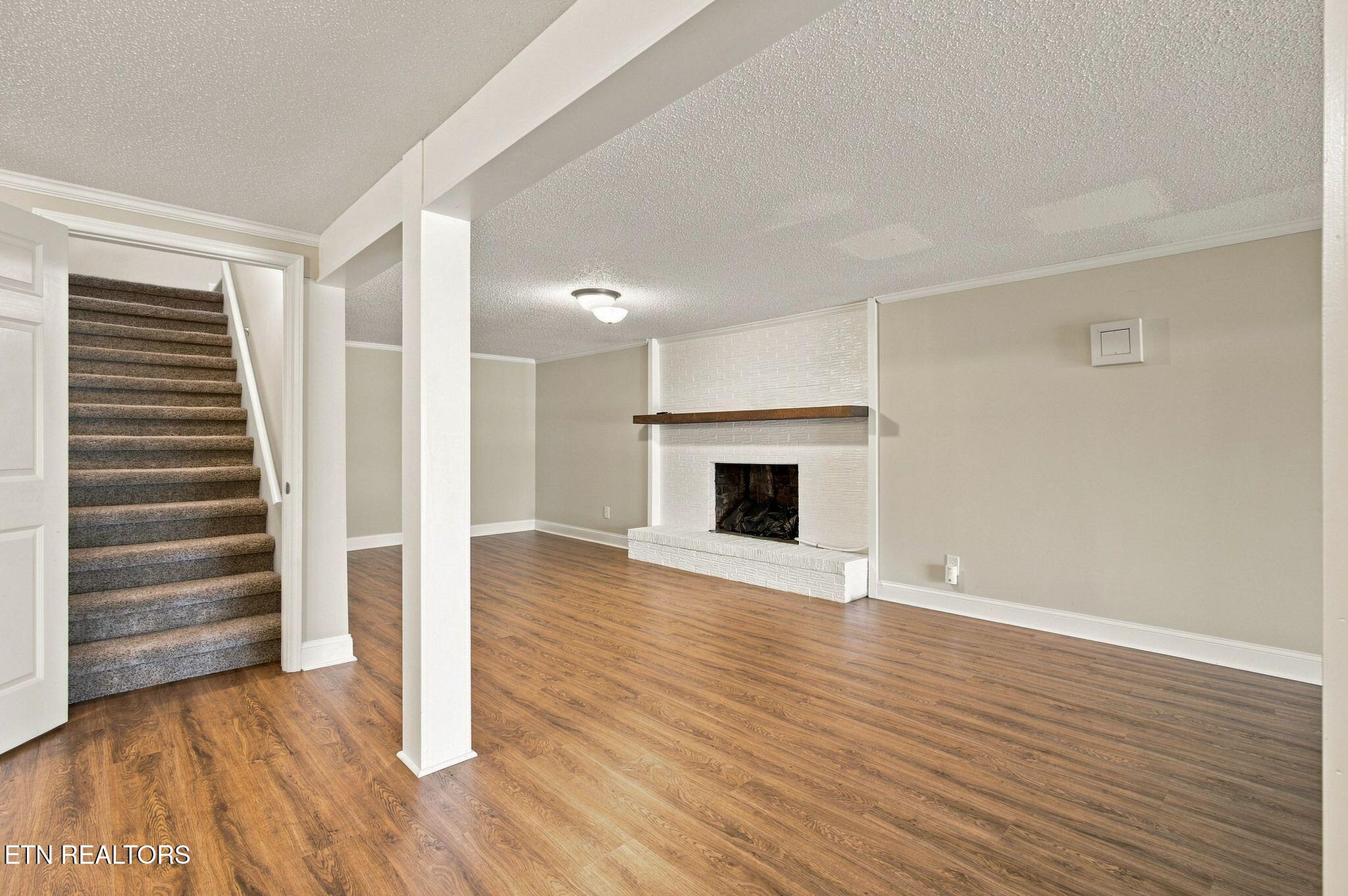 property viewer photo 28