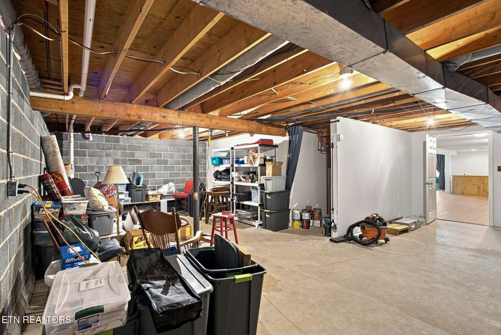 property viewer photo 32