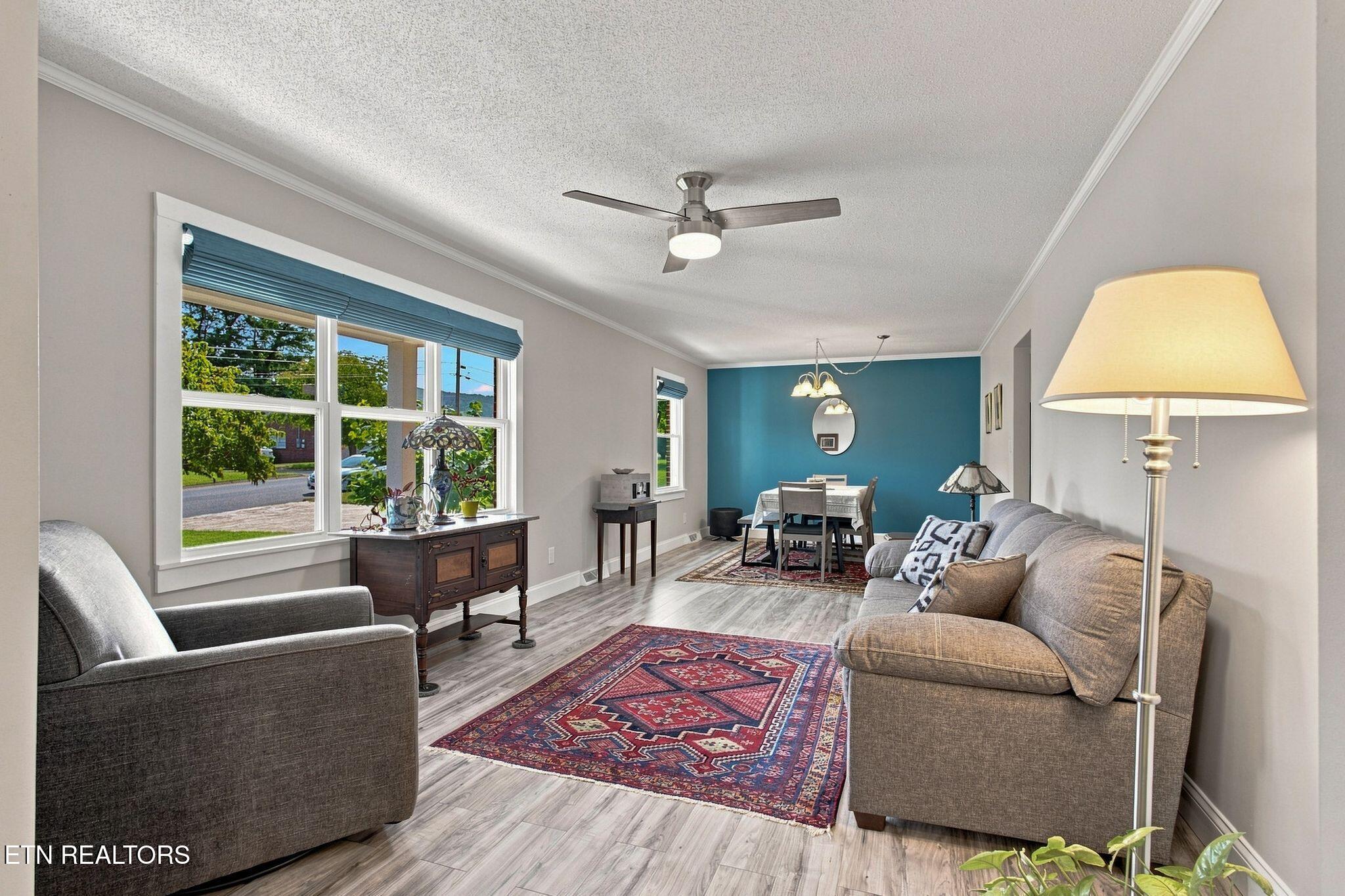 property viewer photo 5