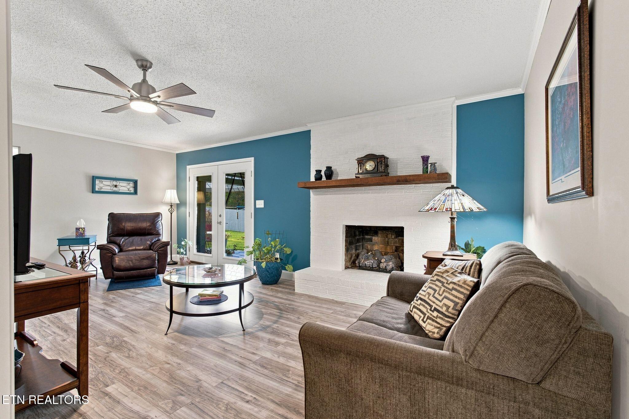 property viewer photo 9