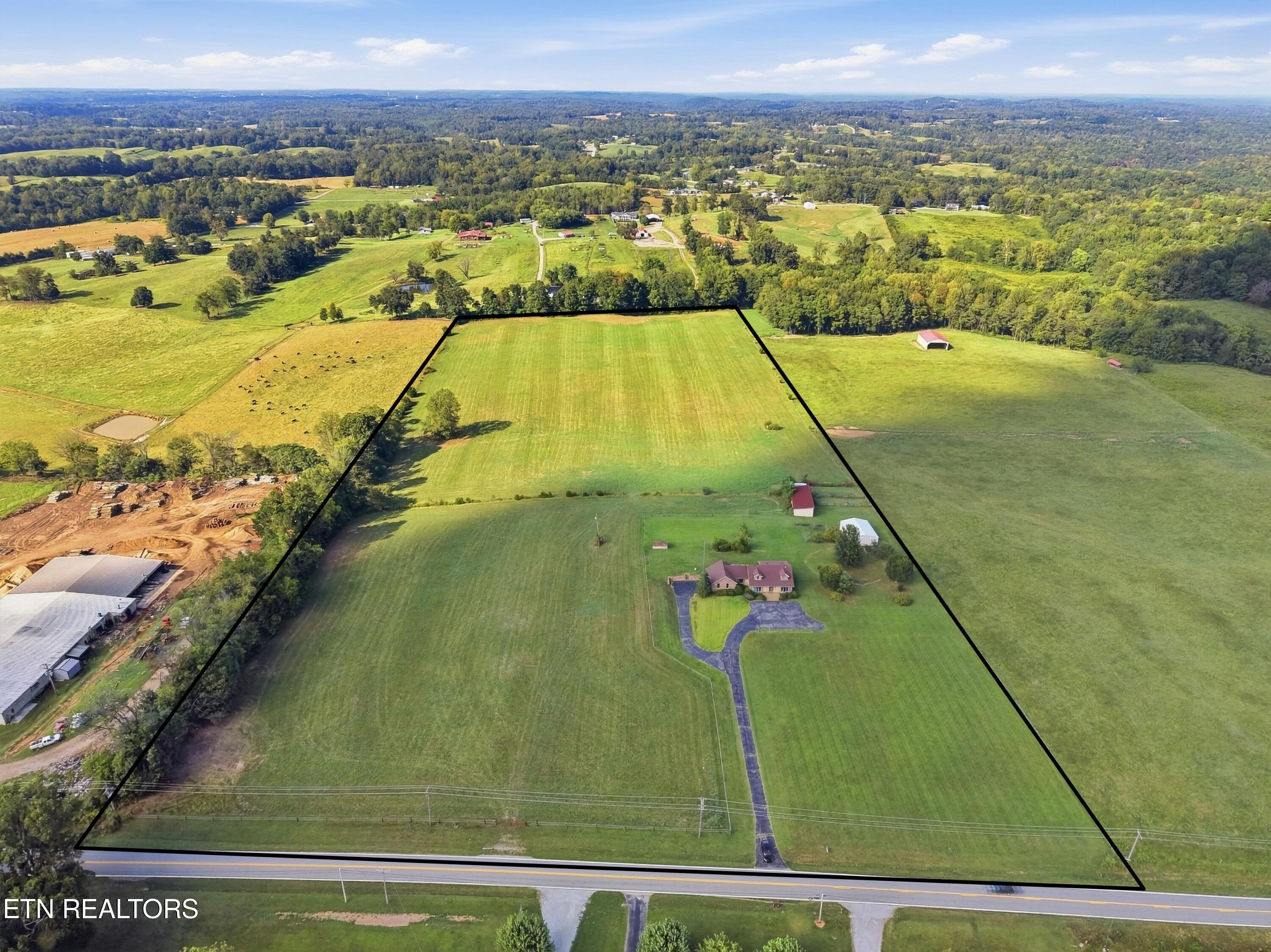main property photo 41
