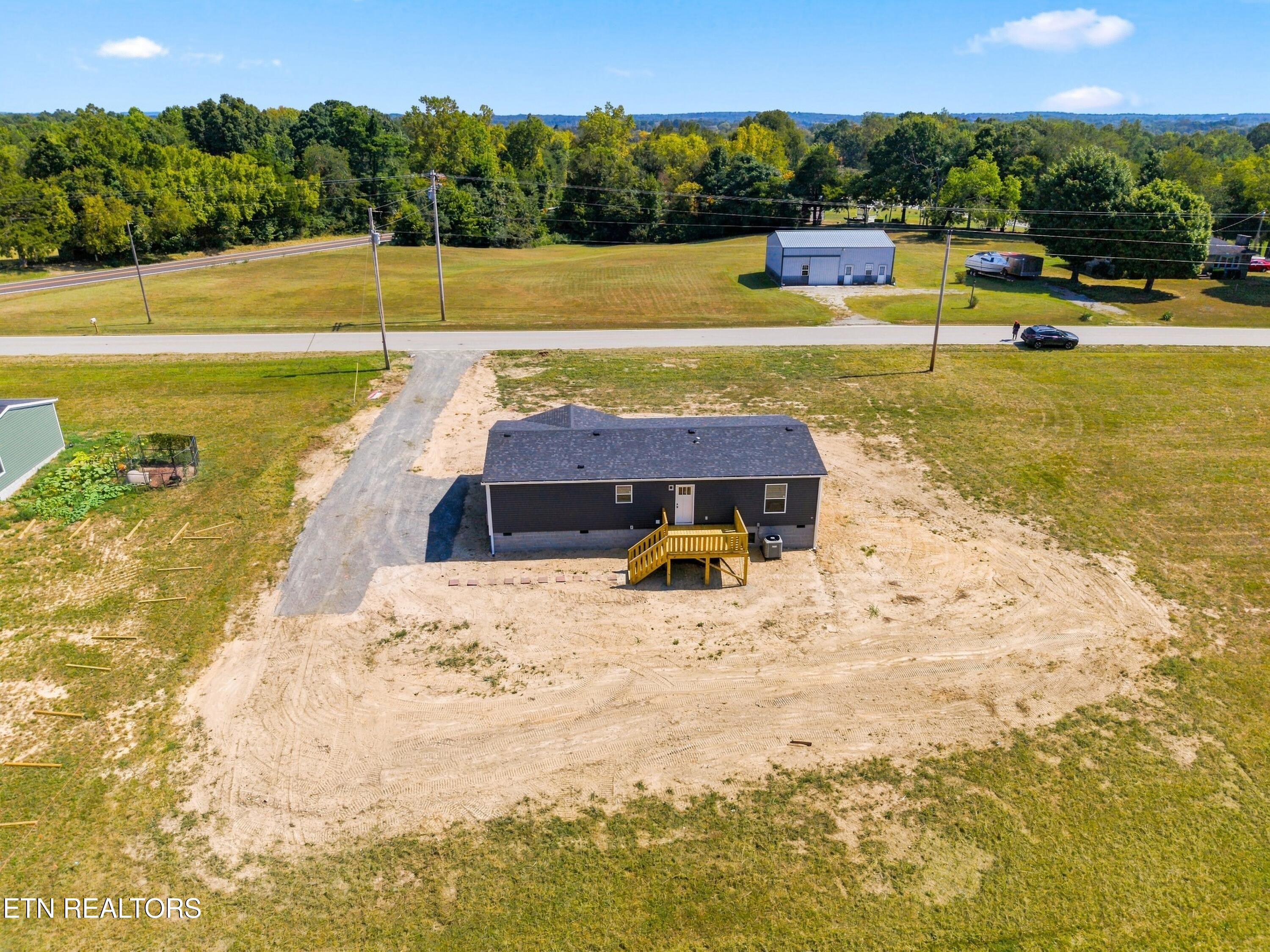 main property photo 26