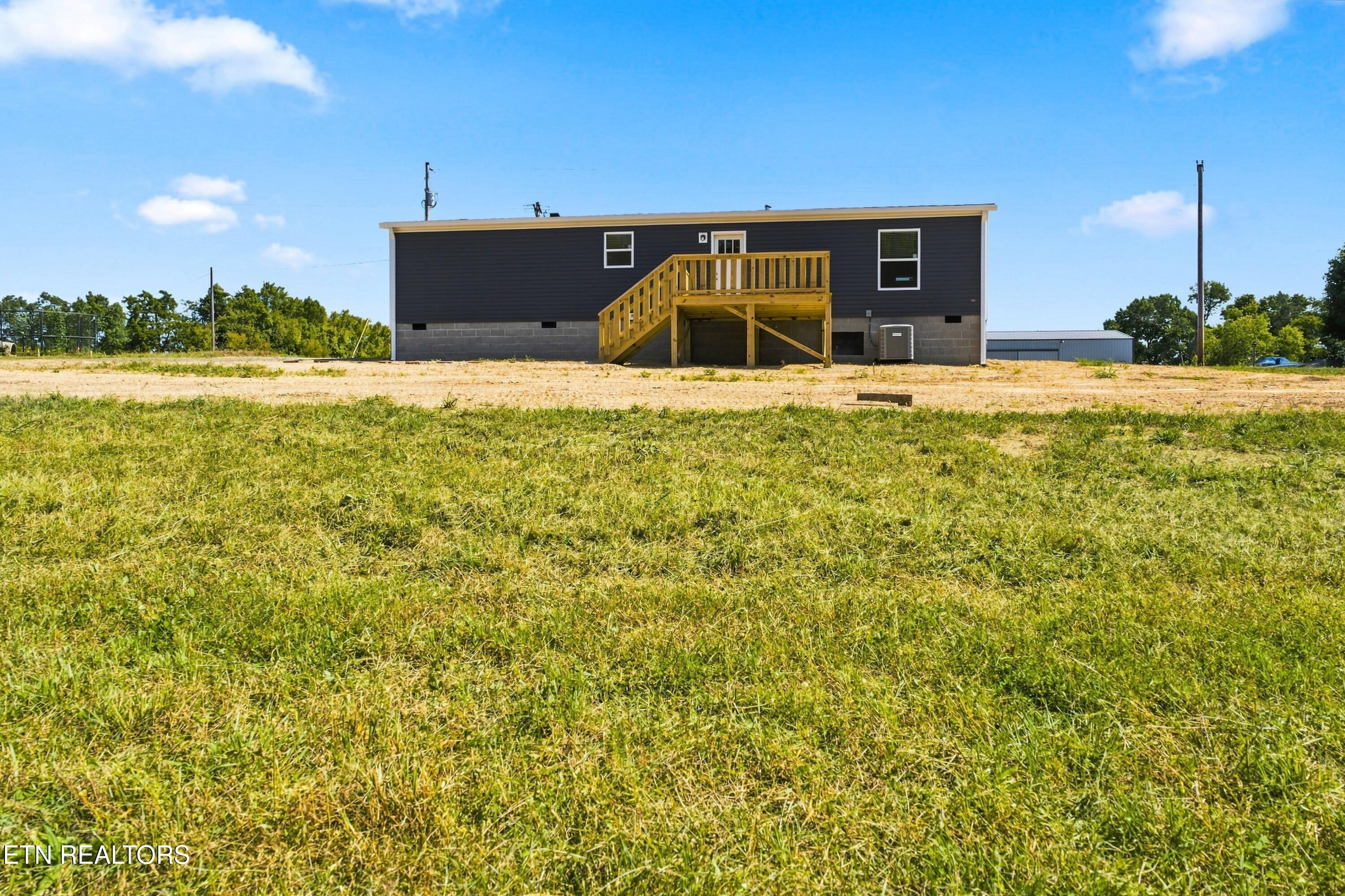 main property photo 32