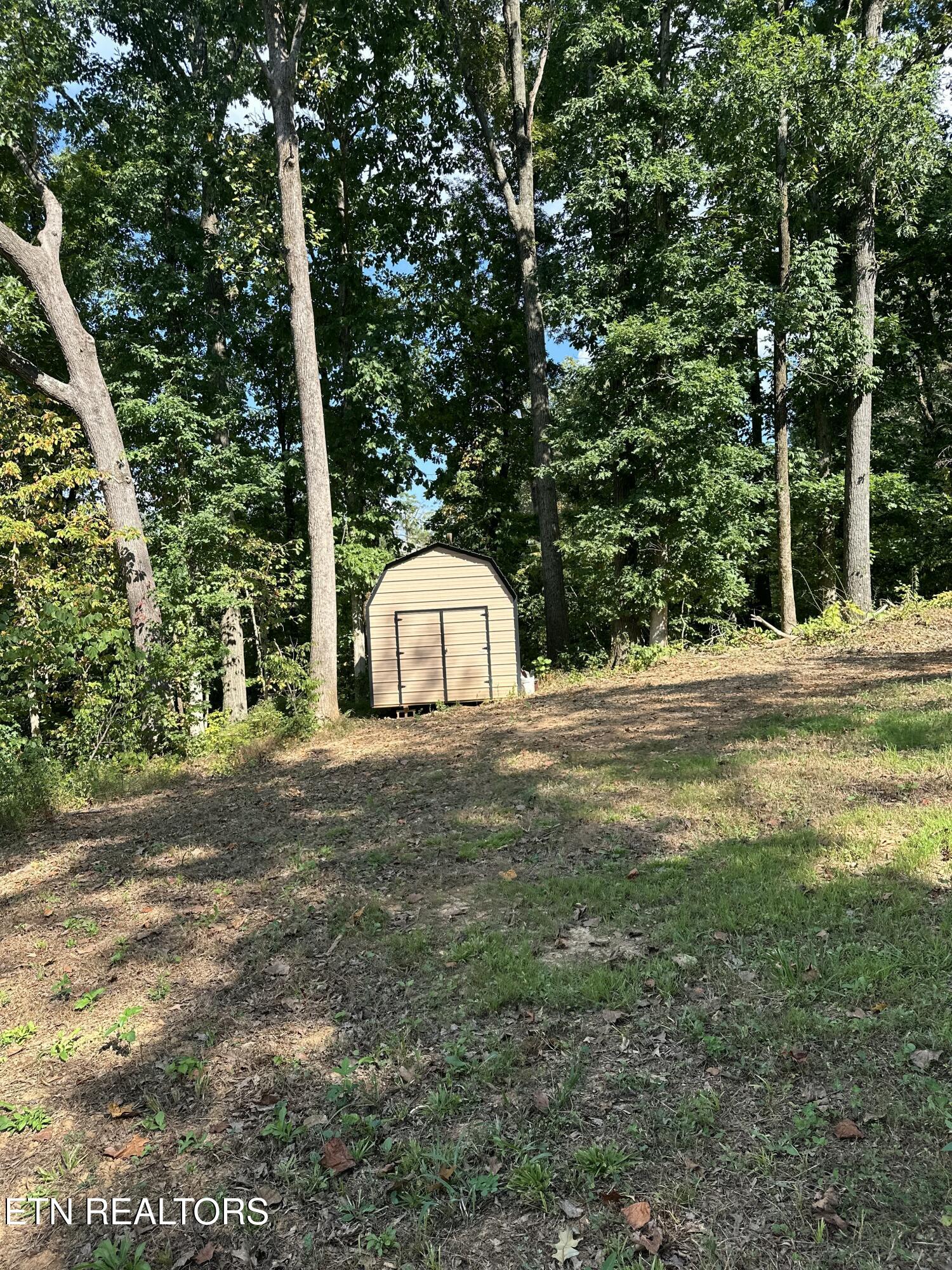 main property photo 21