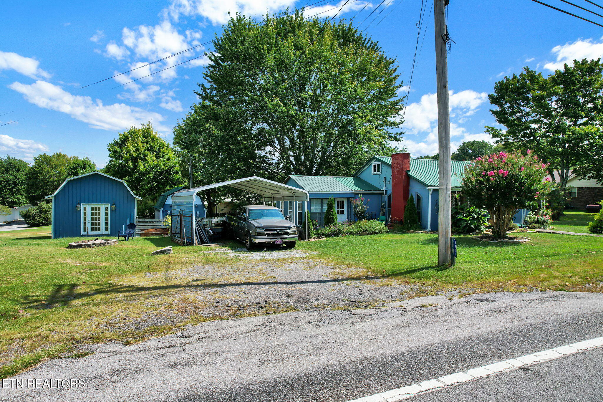 main property photo 25