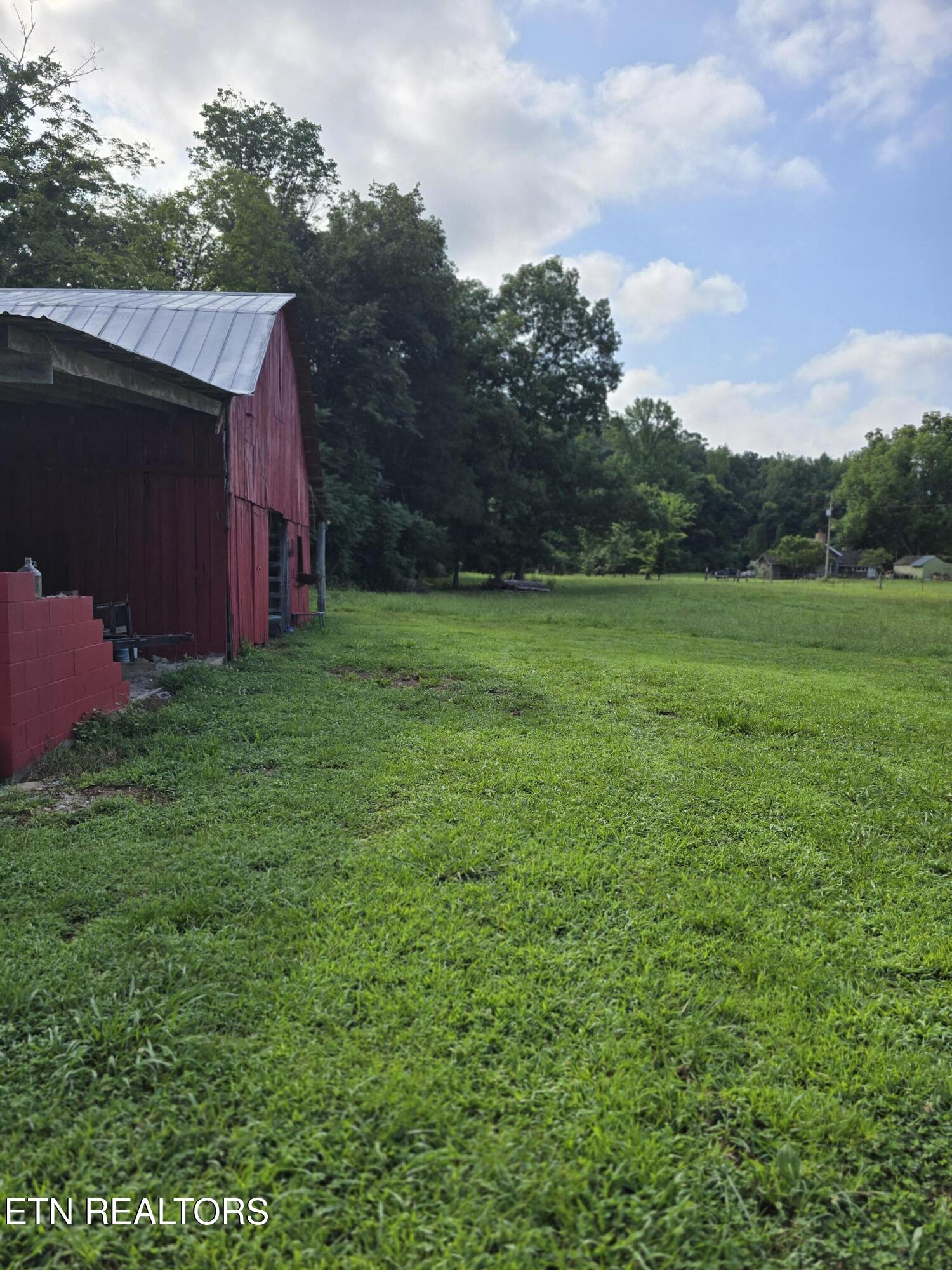 main property photo 42