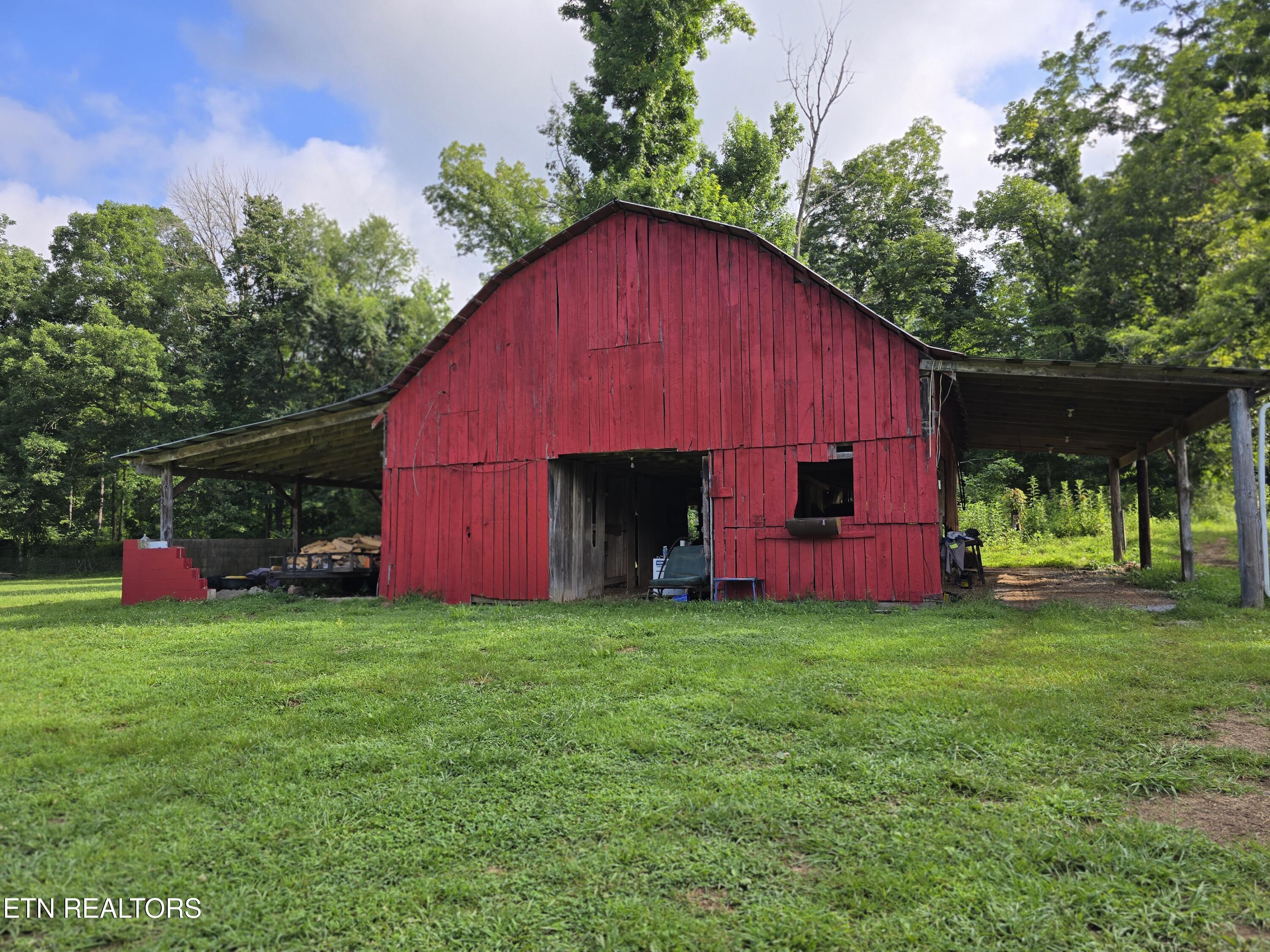 main property photo 43
