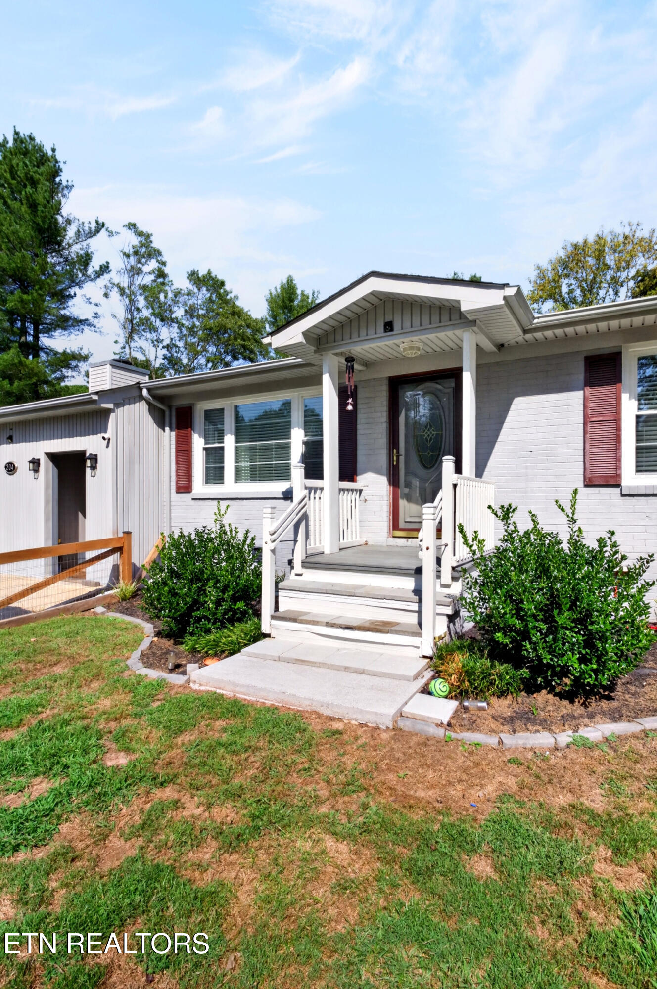 main property photo 7