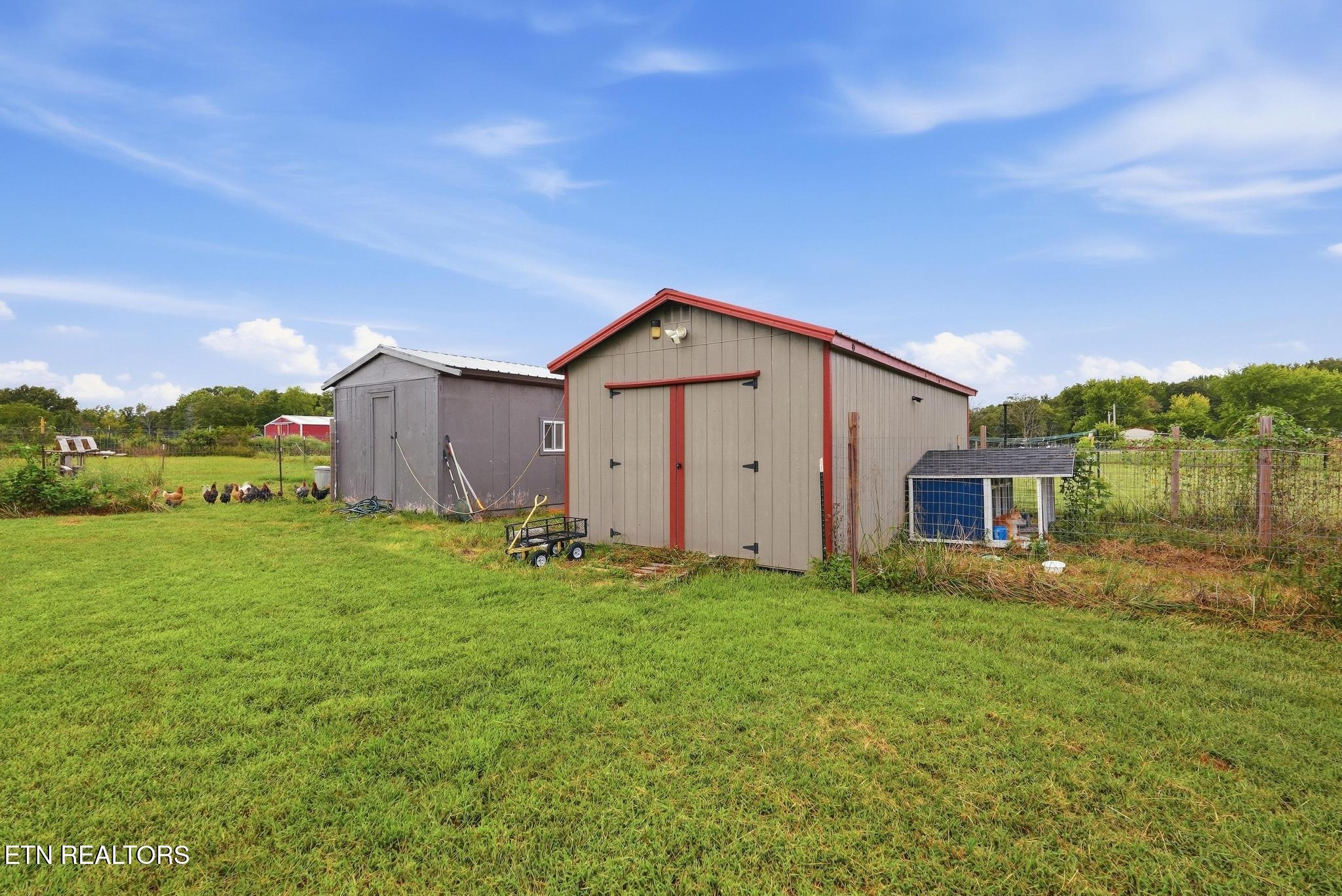 main property photo 35
