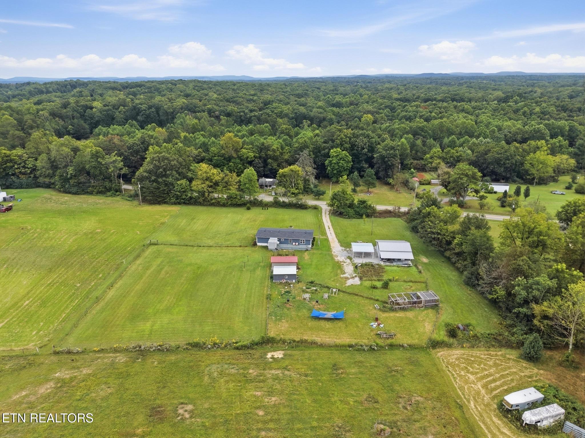 main property photo 41