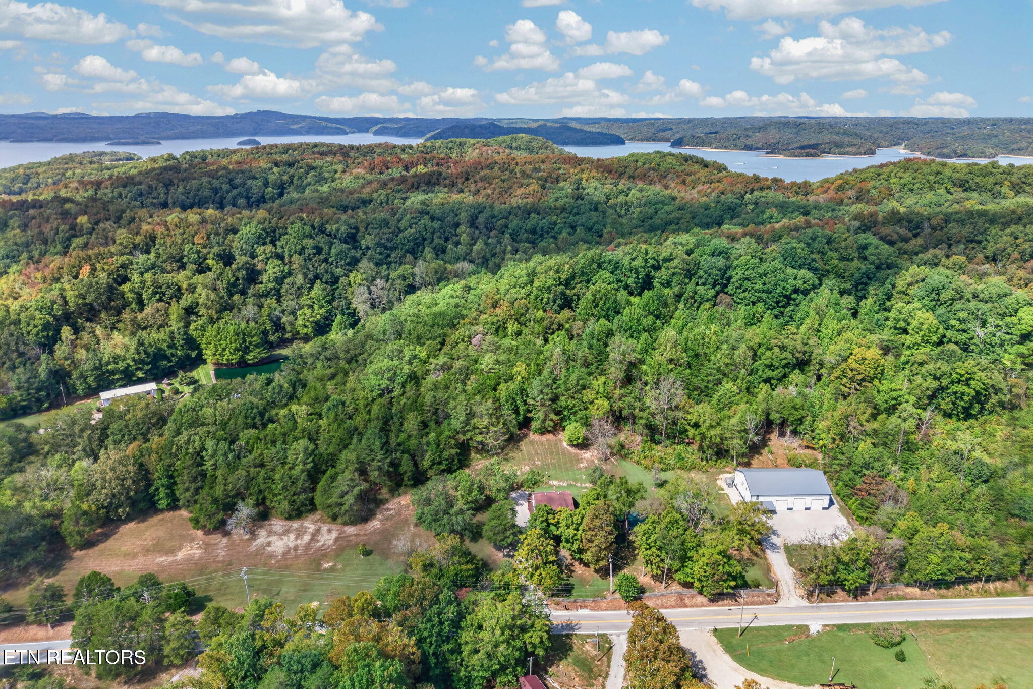 main property photo 14