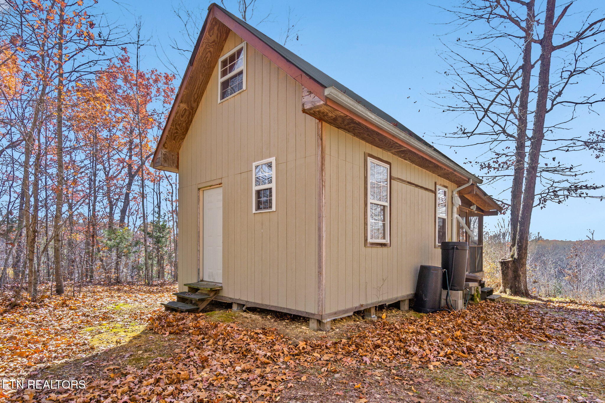 main property photo 14