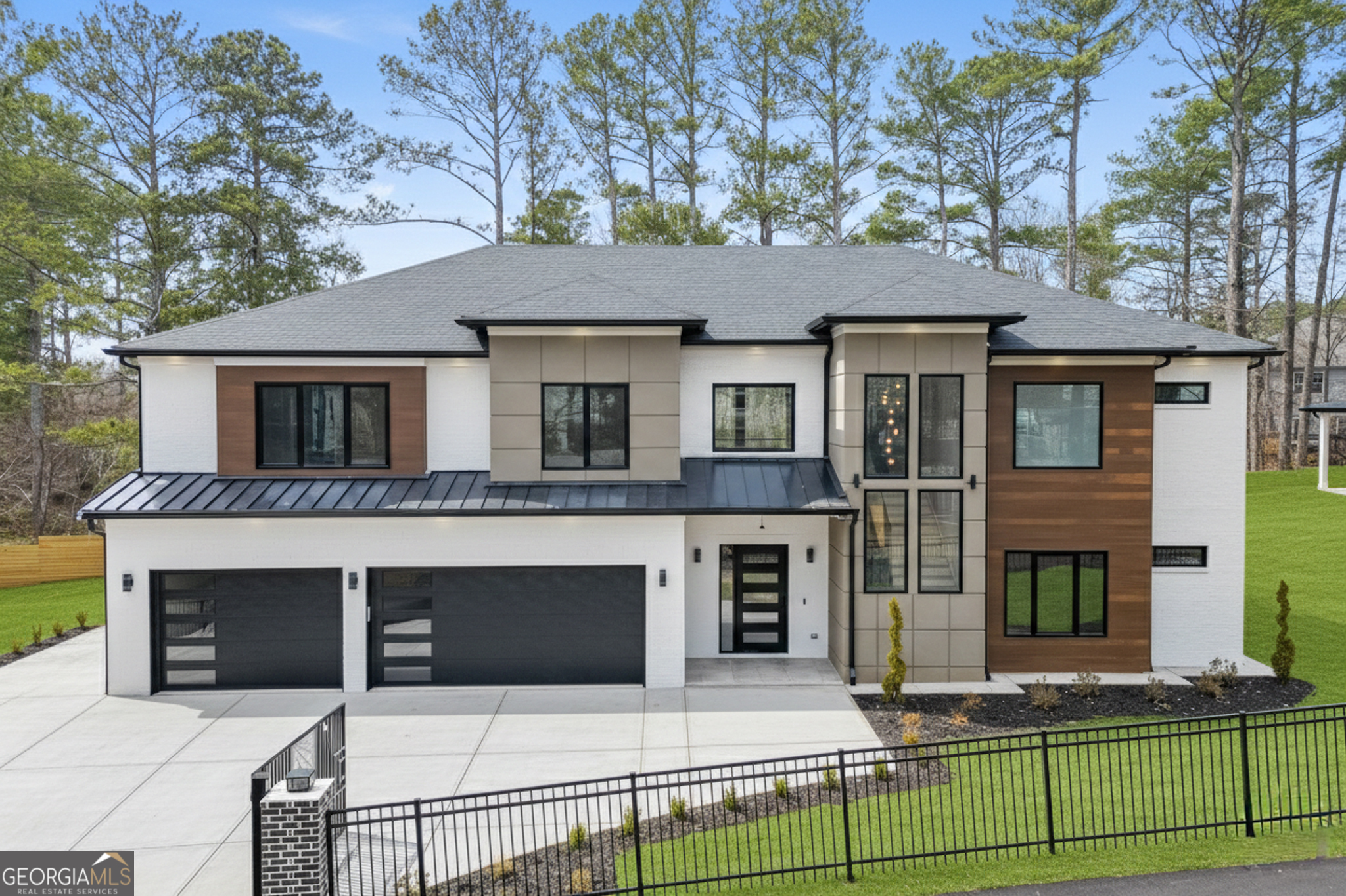 2695 Collins Hill Rd, Lawrenceville