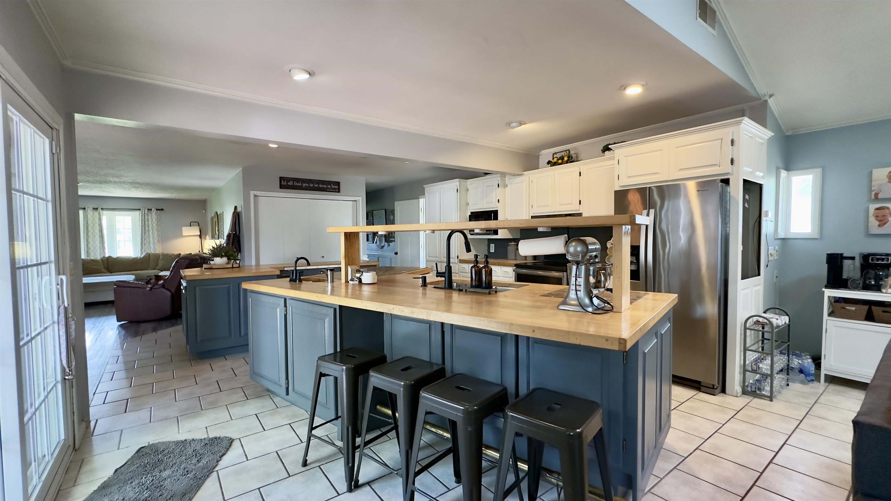 property viewer photo 10