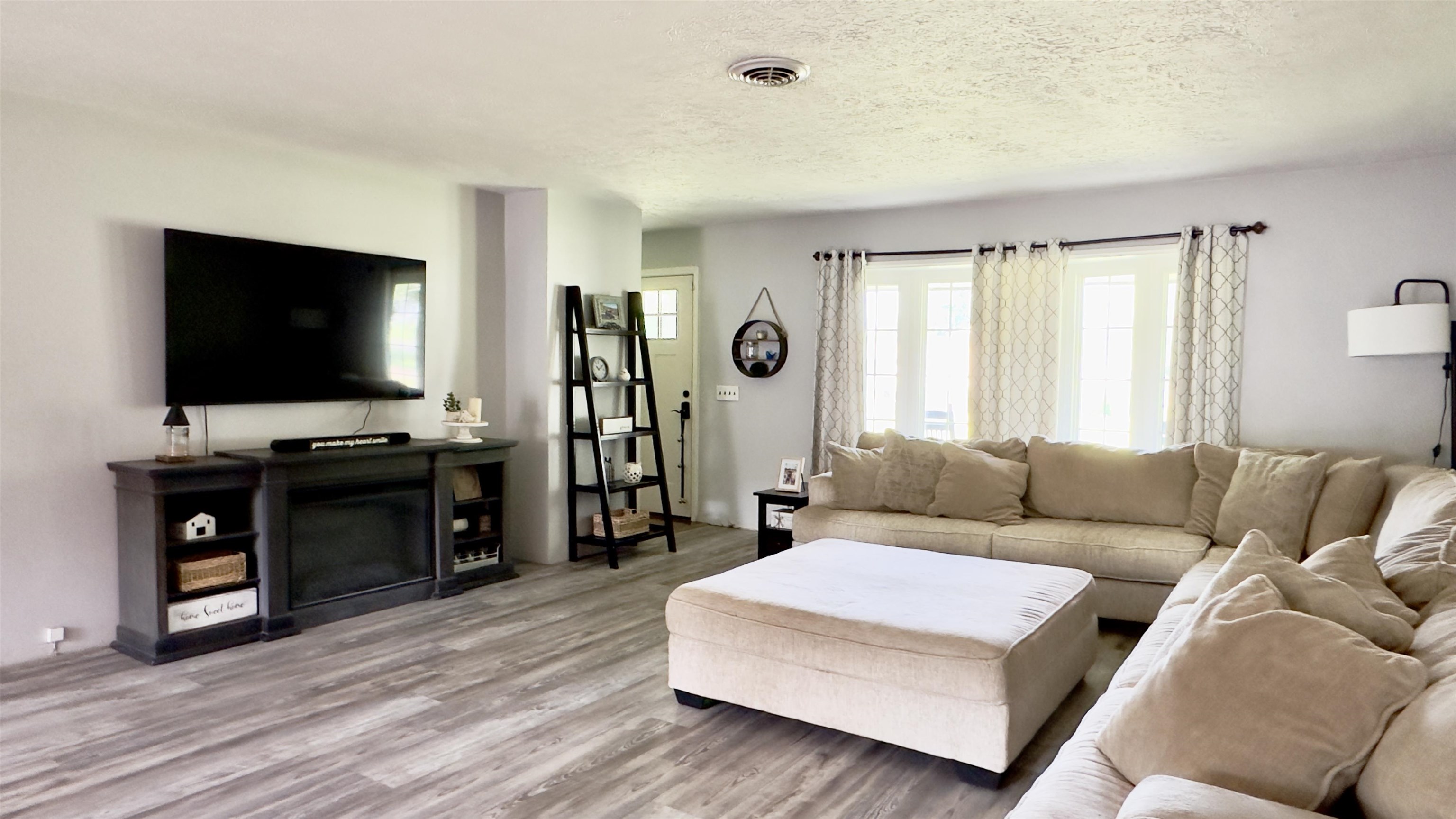 property viewer photo 13