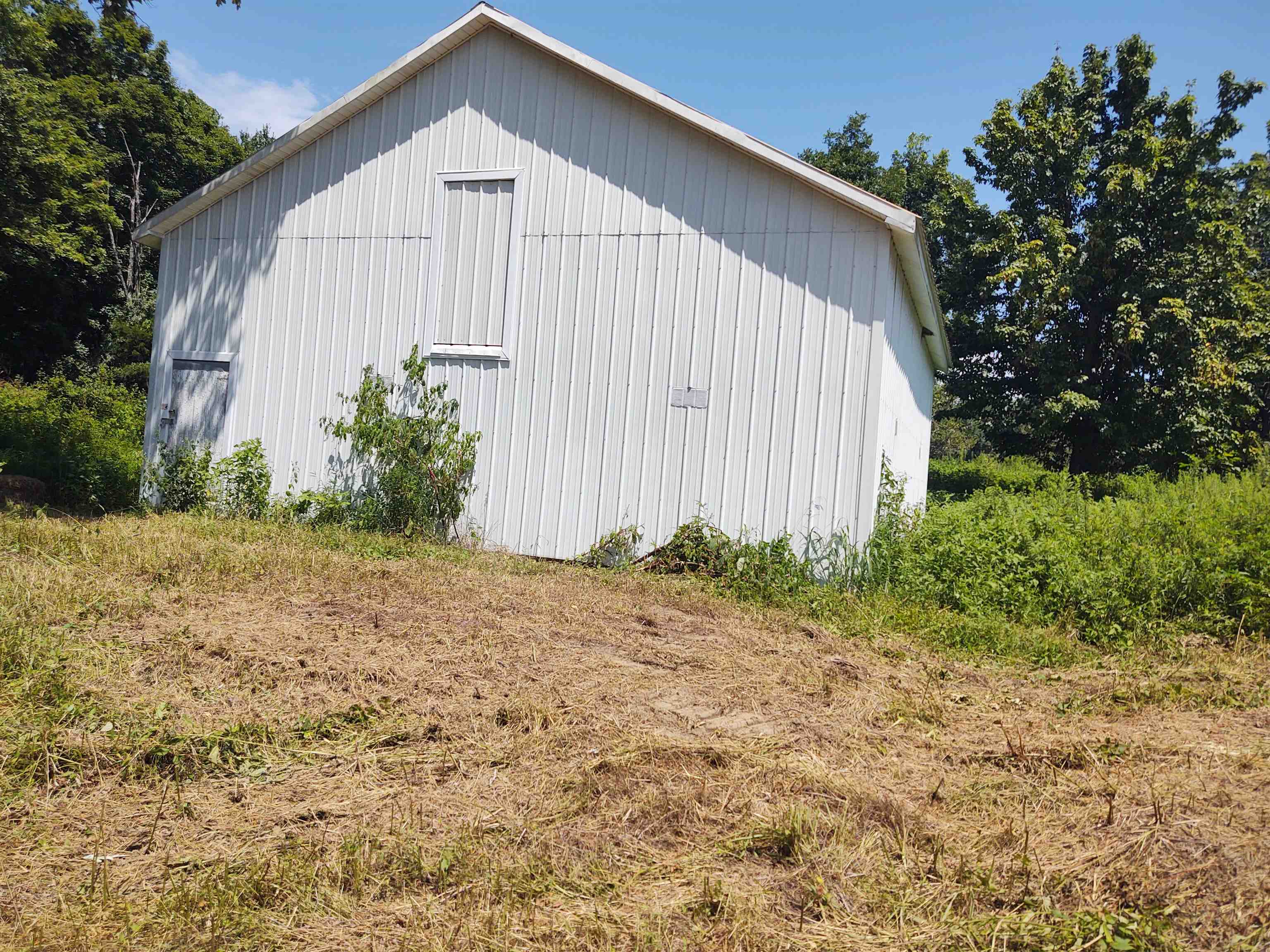 main property photo 18