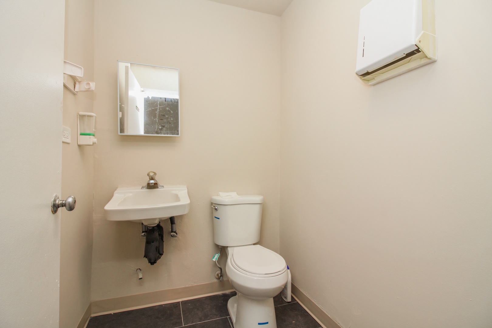 main property photo 13