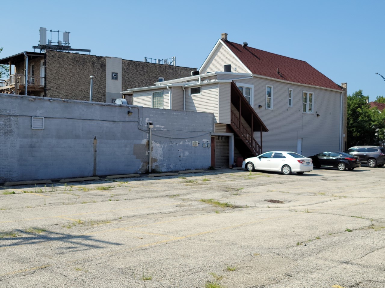main property photo 4