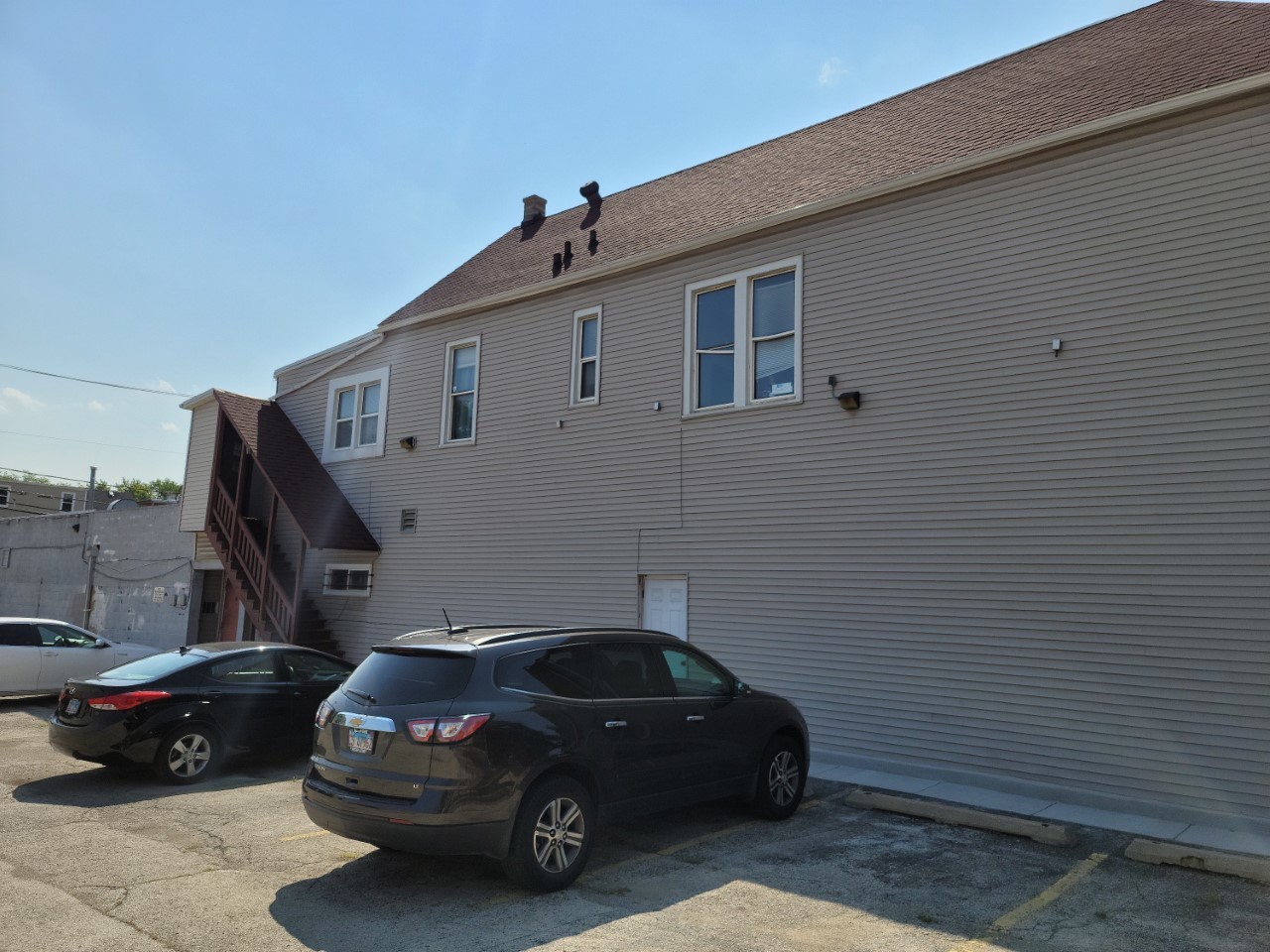 main property photo 9