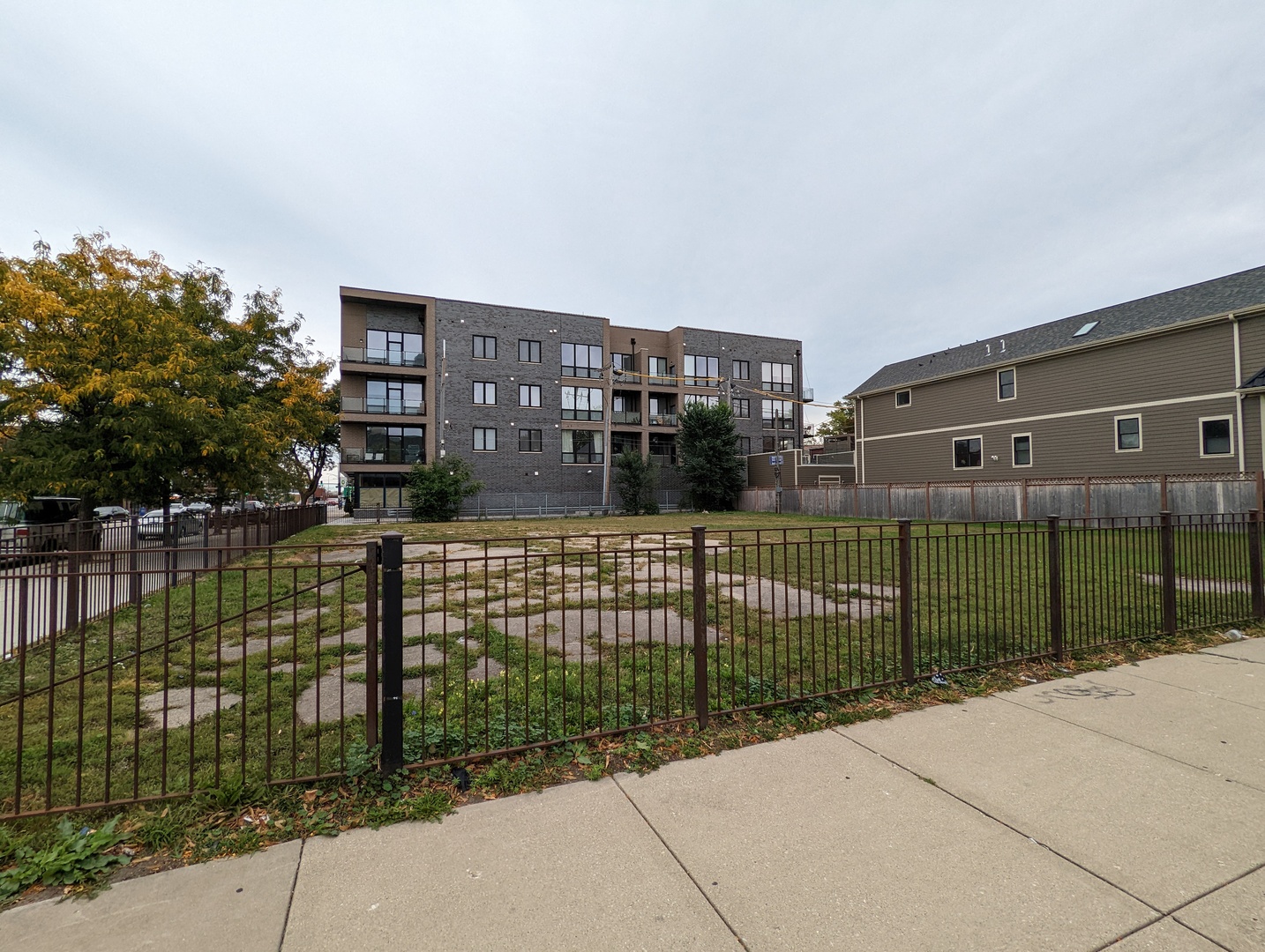 main property photo 4