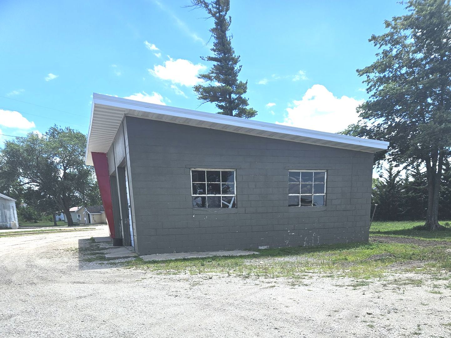 main property photo 5