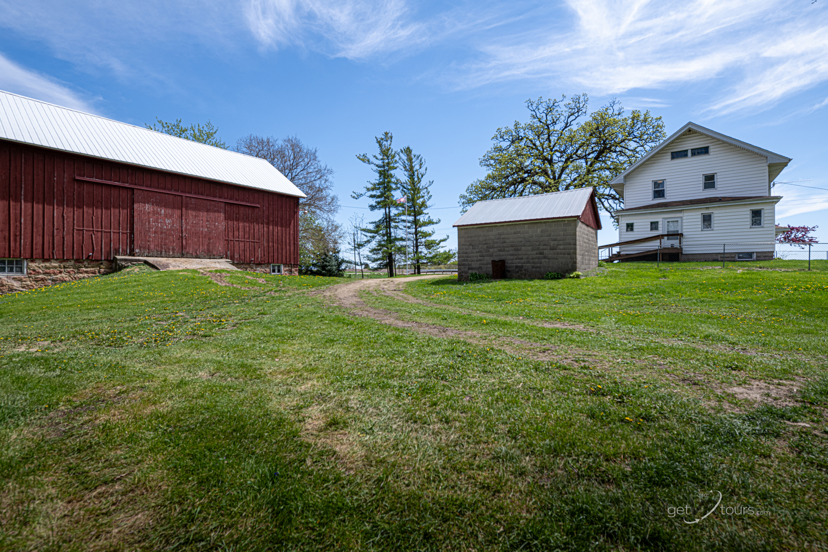main property photo 25