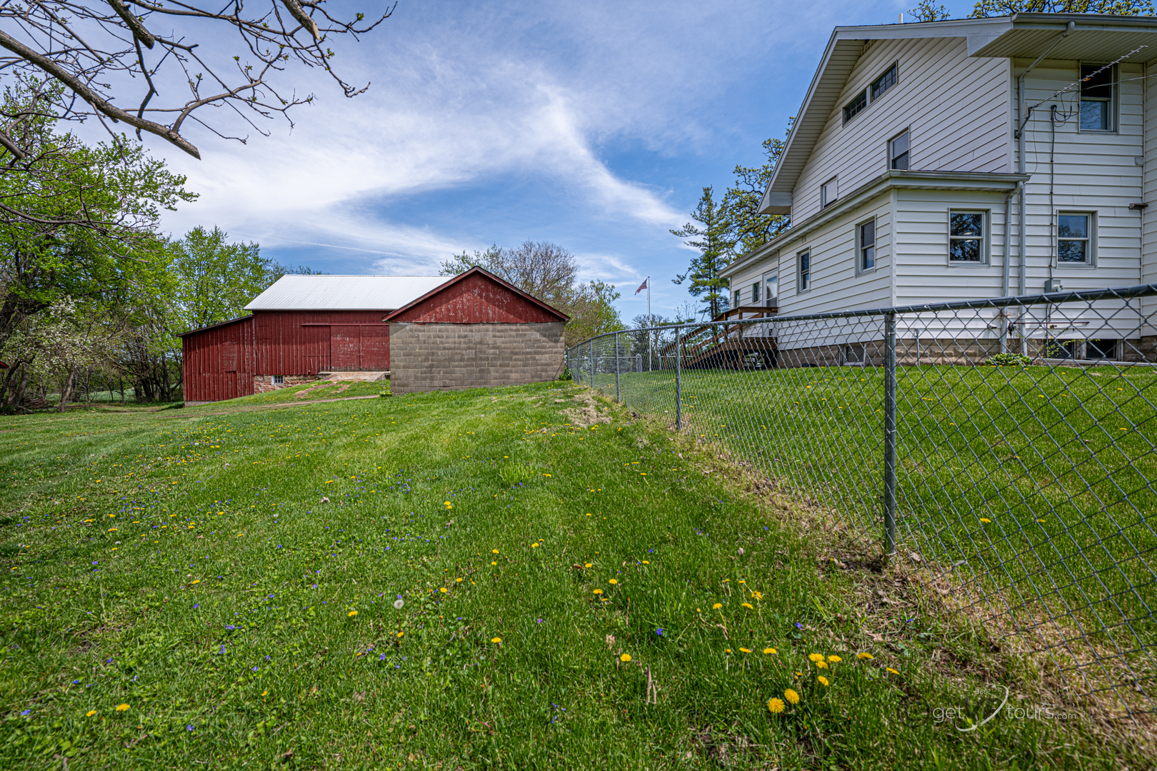 main property photo 29
