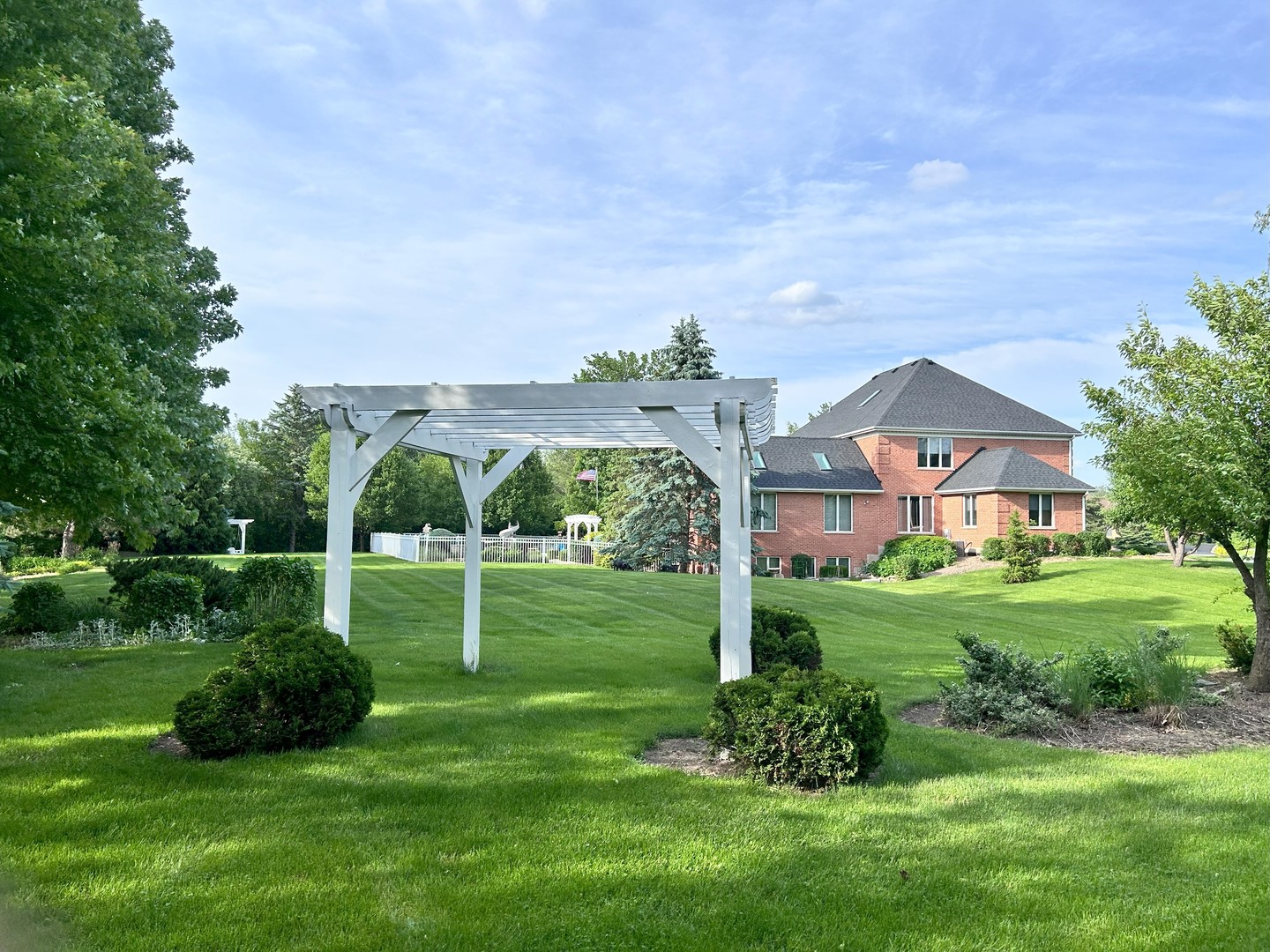 main property photo 32