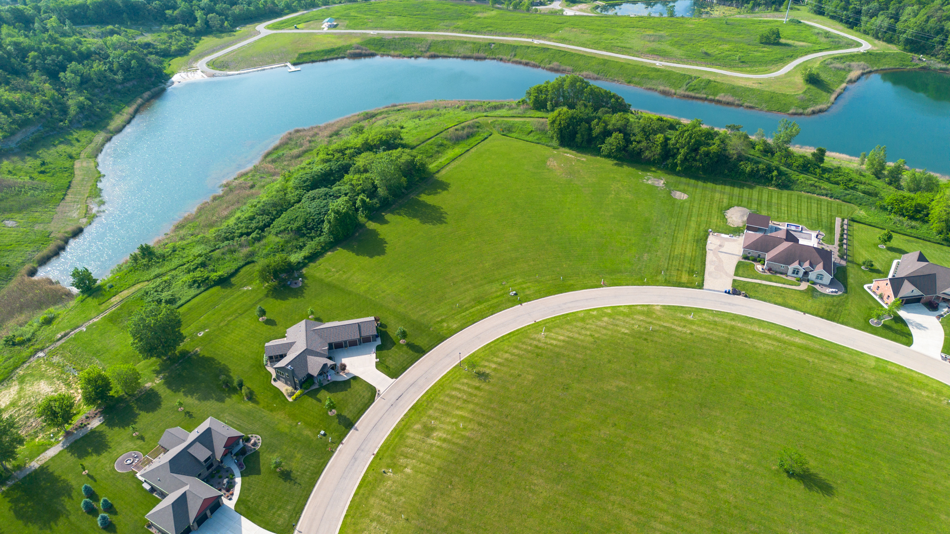 main property photo 5