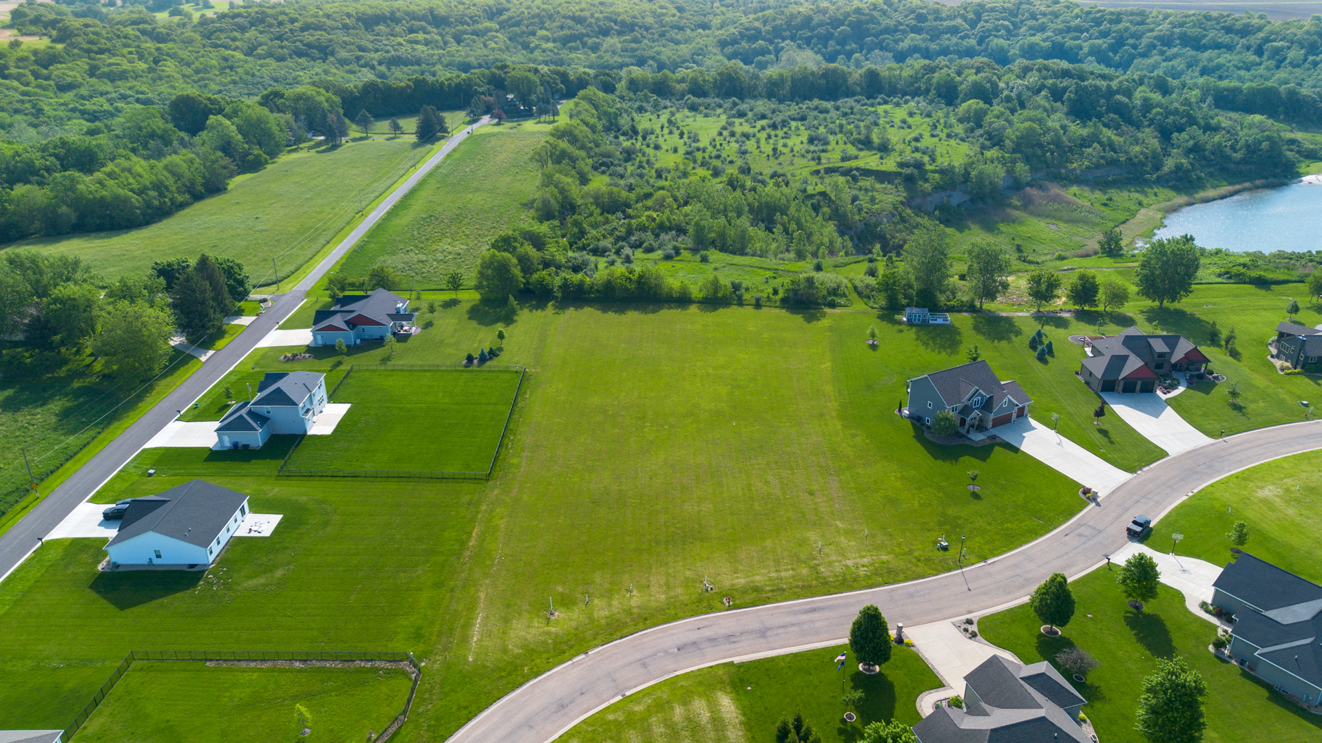 main property photo 12
