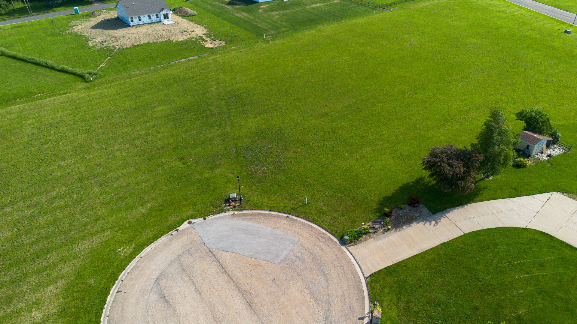 main property photo 16