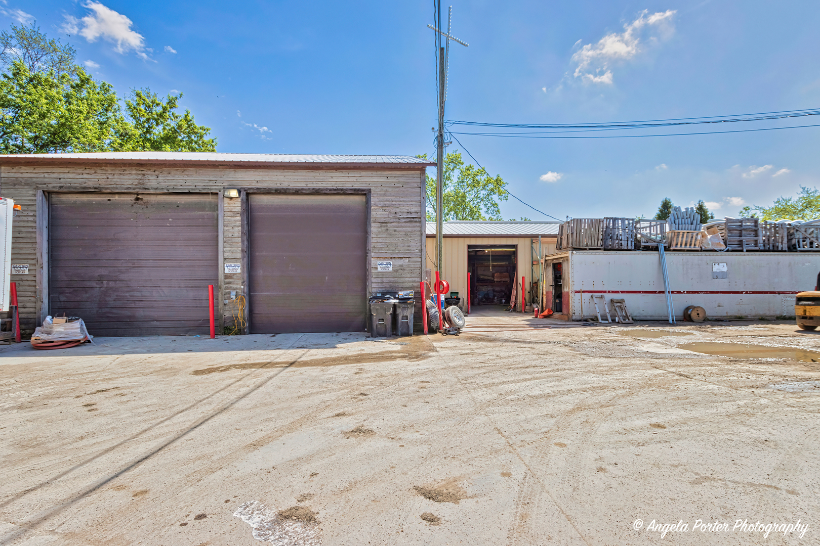 main property photo 23