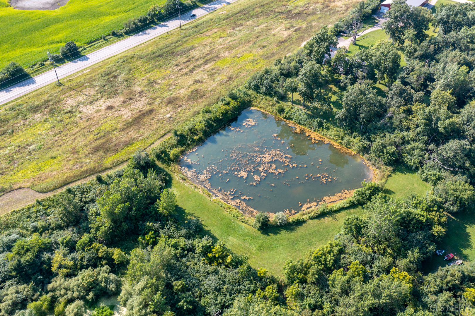 main property photo 11