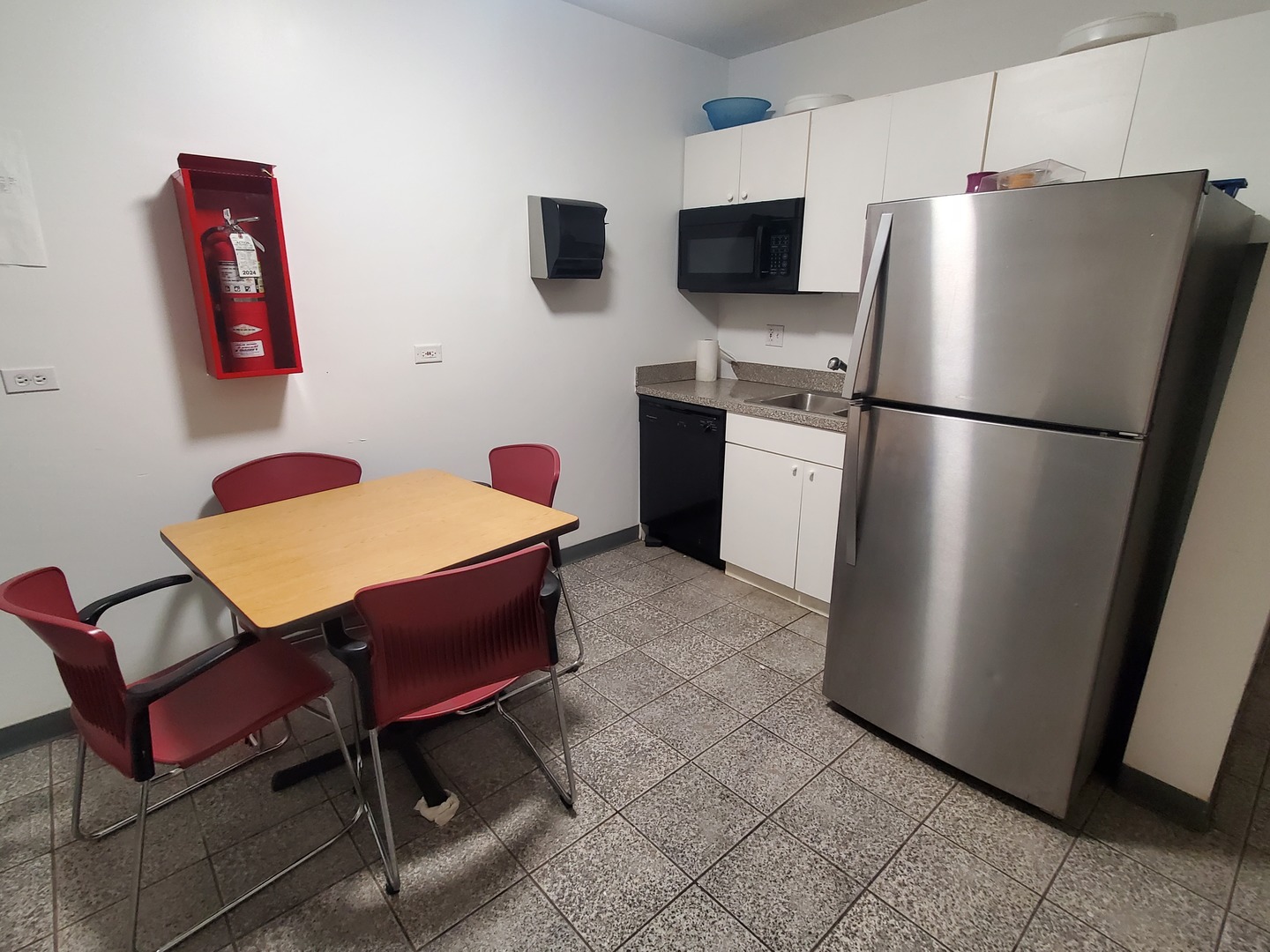 main property photo 7
