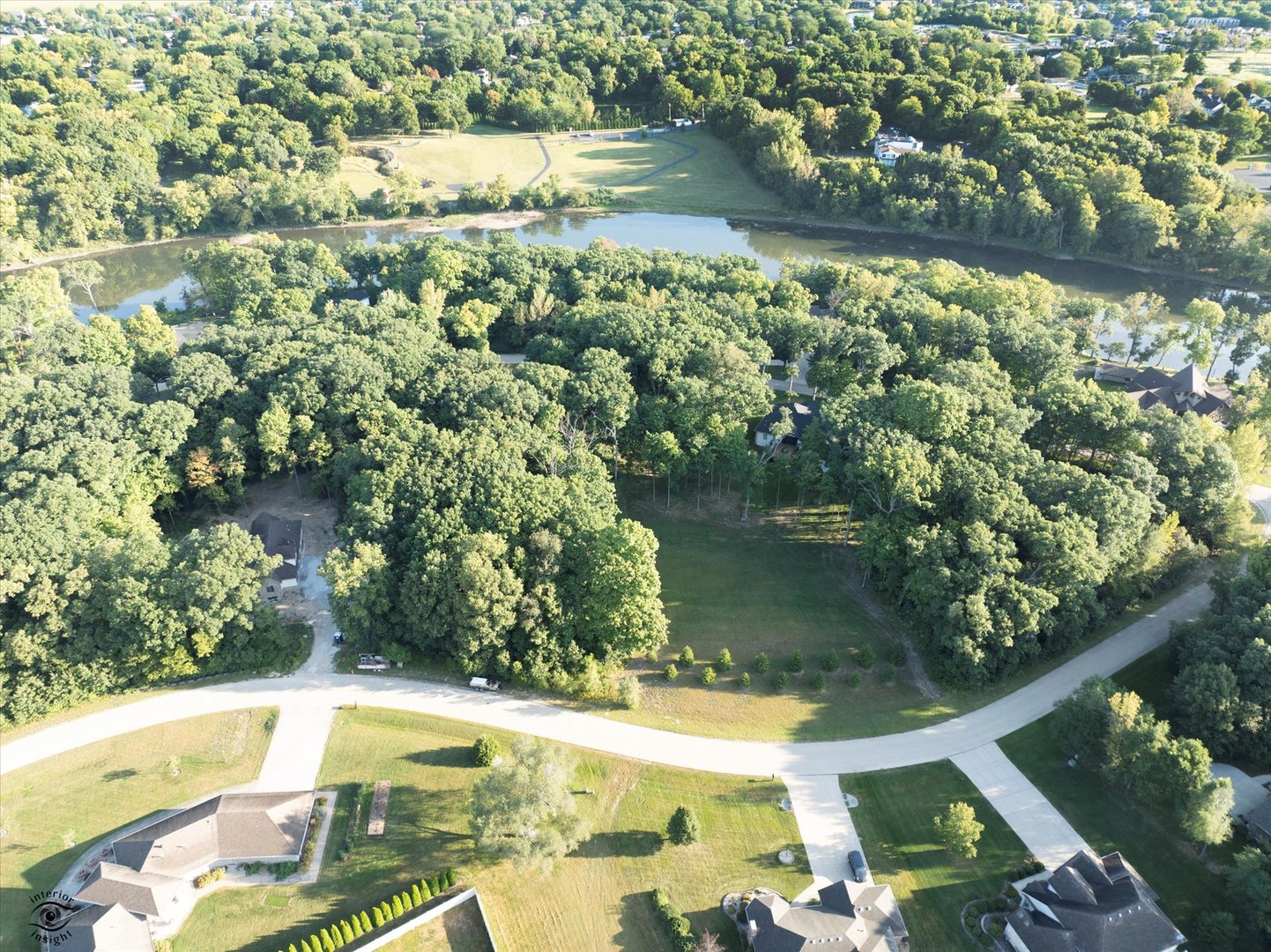 main property photo 14