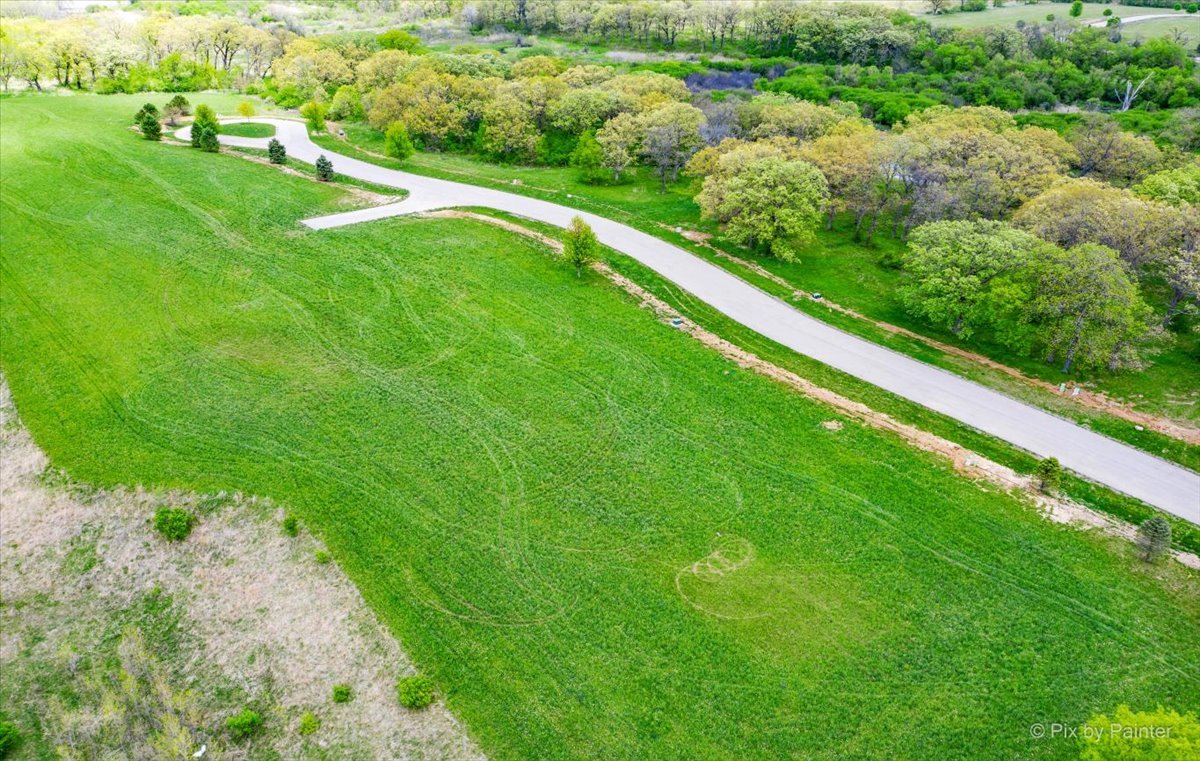 main property photo 16