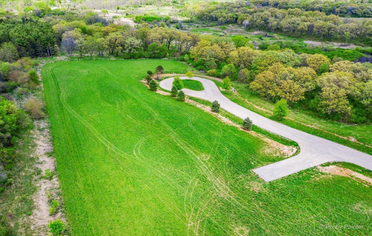 main property photo 18