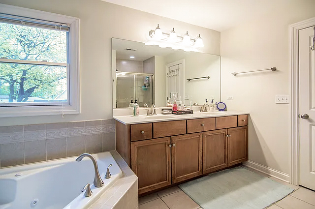 property viewer photo 10