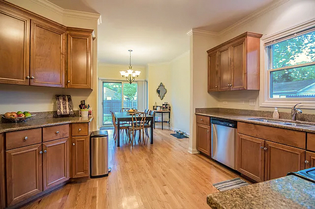 property viewer photo 2