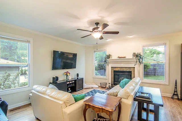 property viewer photo 4