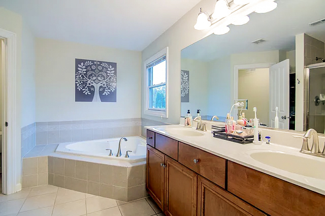 property viewer photo 9
